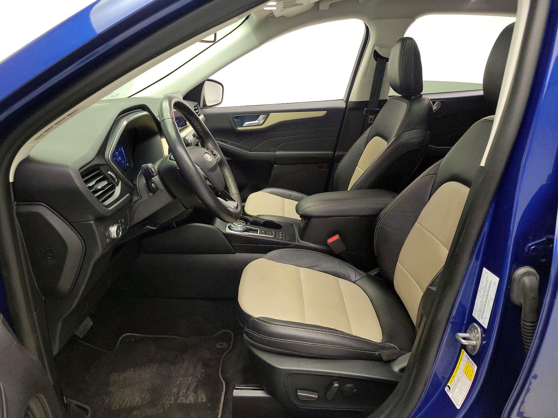 Thumbnail: 2022 Ford Escape - 11