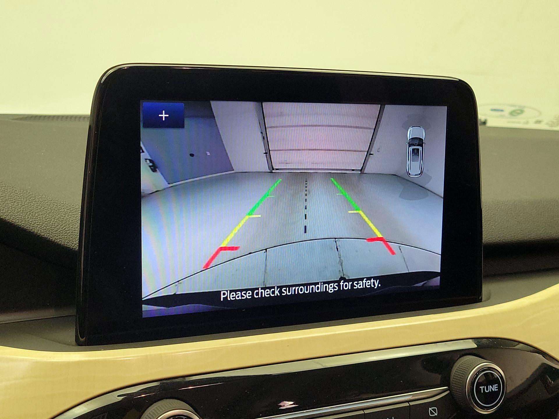 Thumbnail: 2022 Ford Escape - 15