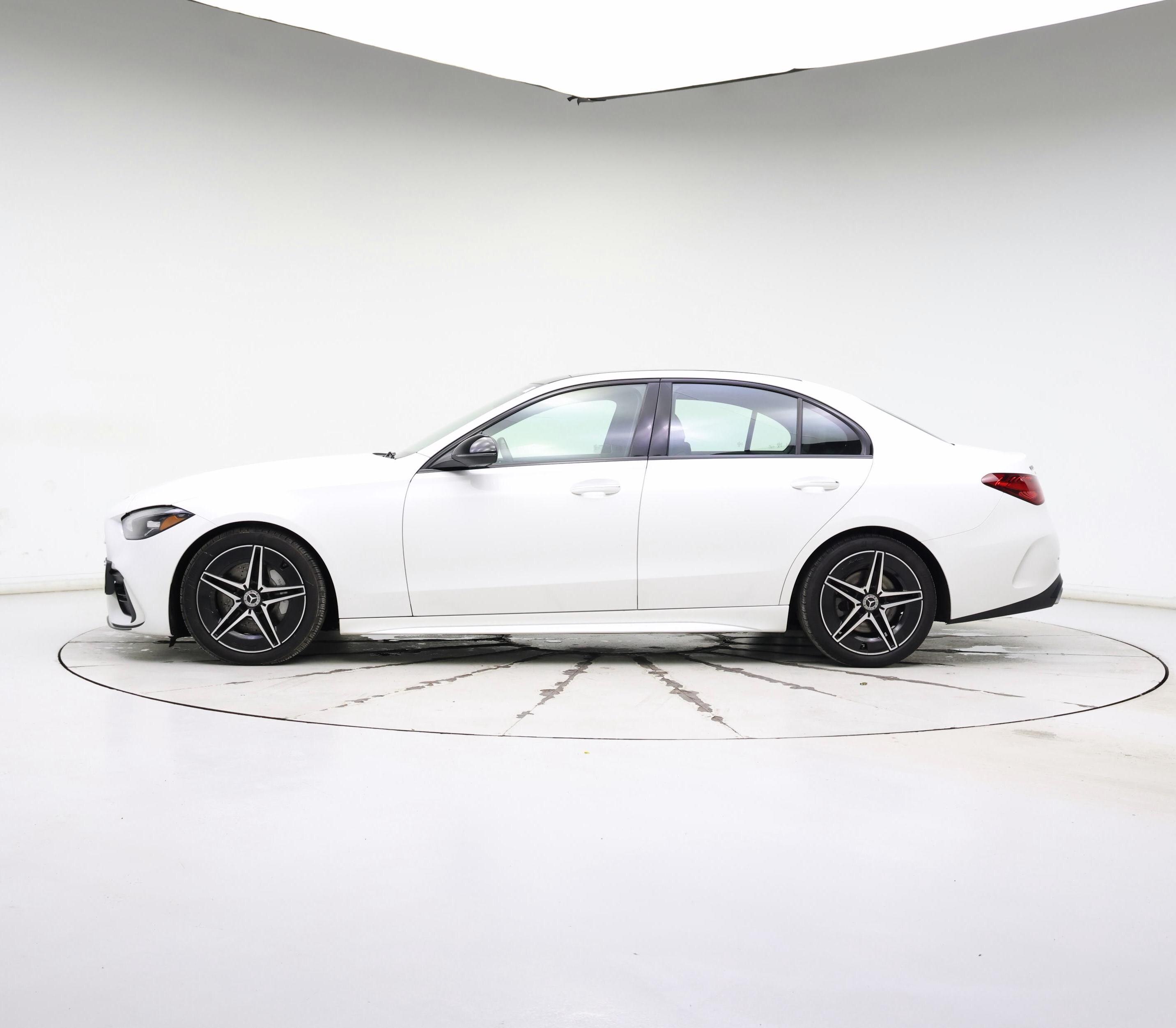 Thumbnail: 2022 Mercedes-Benz C-Class - 3