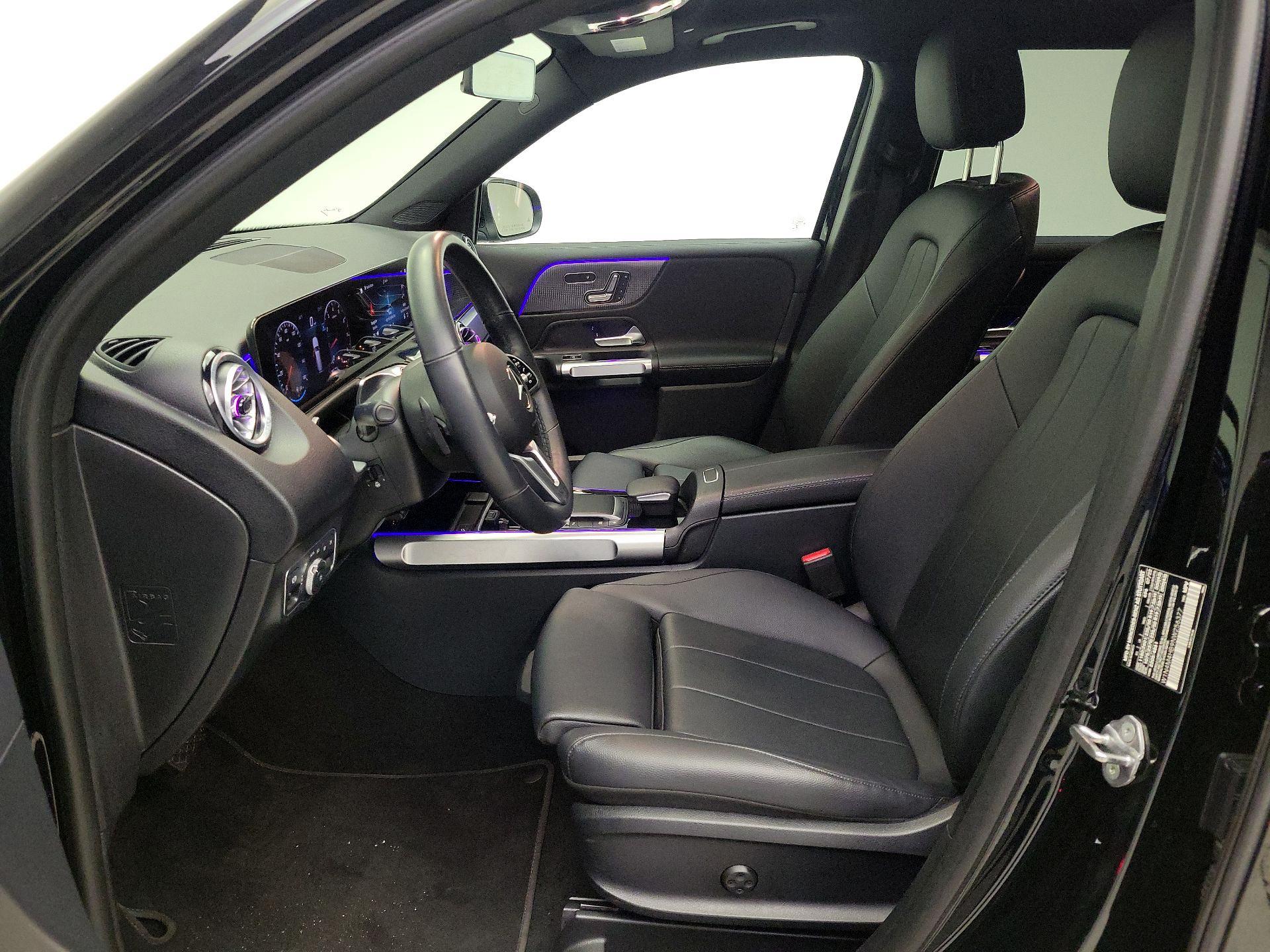 Thumbnail: 2022 Mercedes-Benz GLB - 11