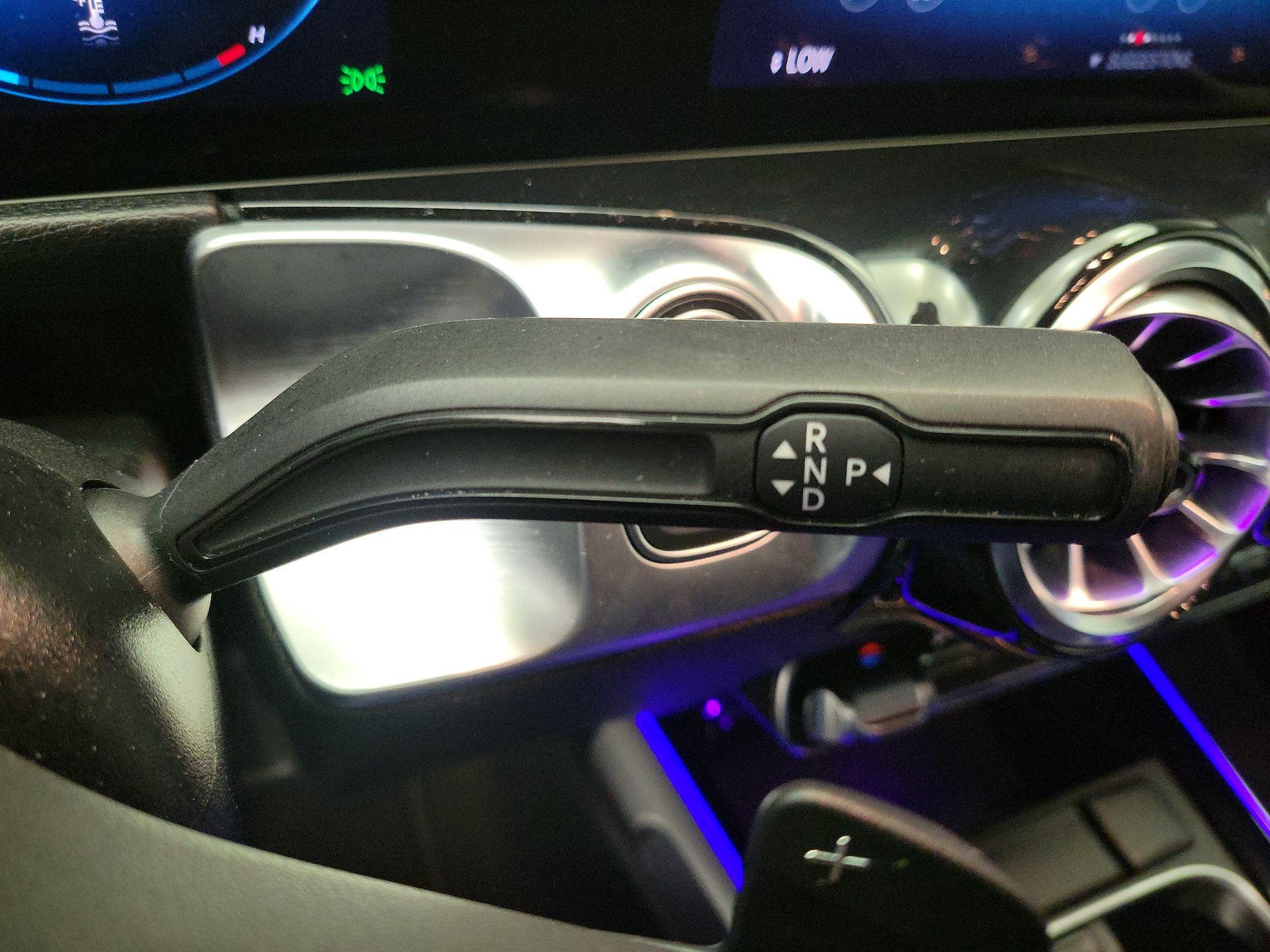 Thumbnail: 2022 Mercedes-Benz GLB - 18