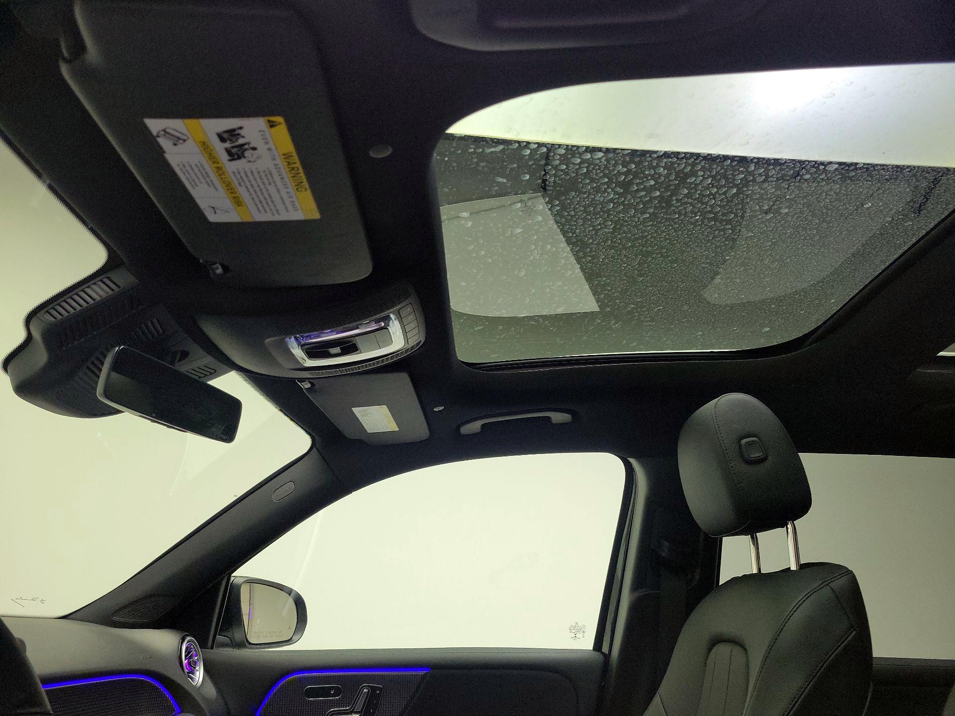 Thumbnail: 2022 Mercedes-Benz GLB - 20