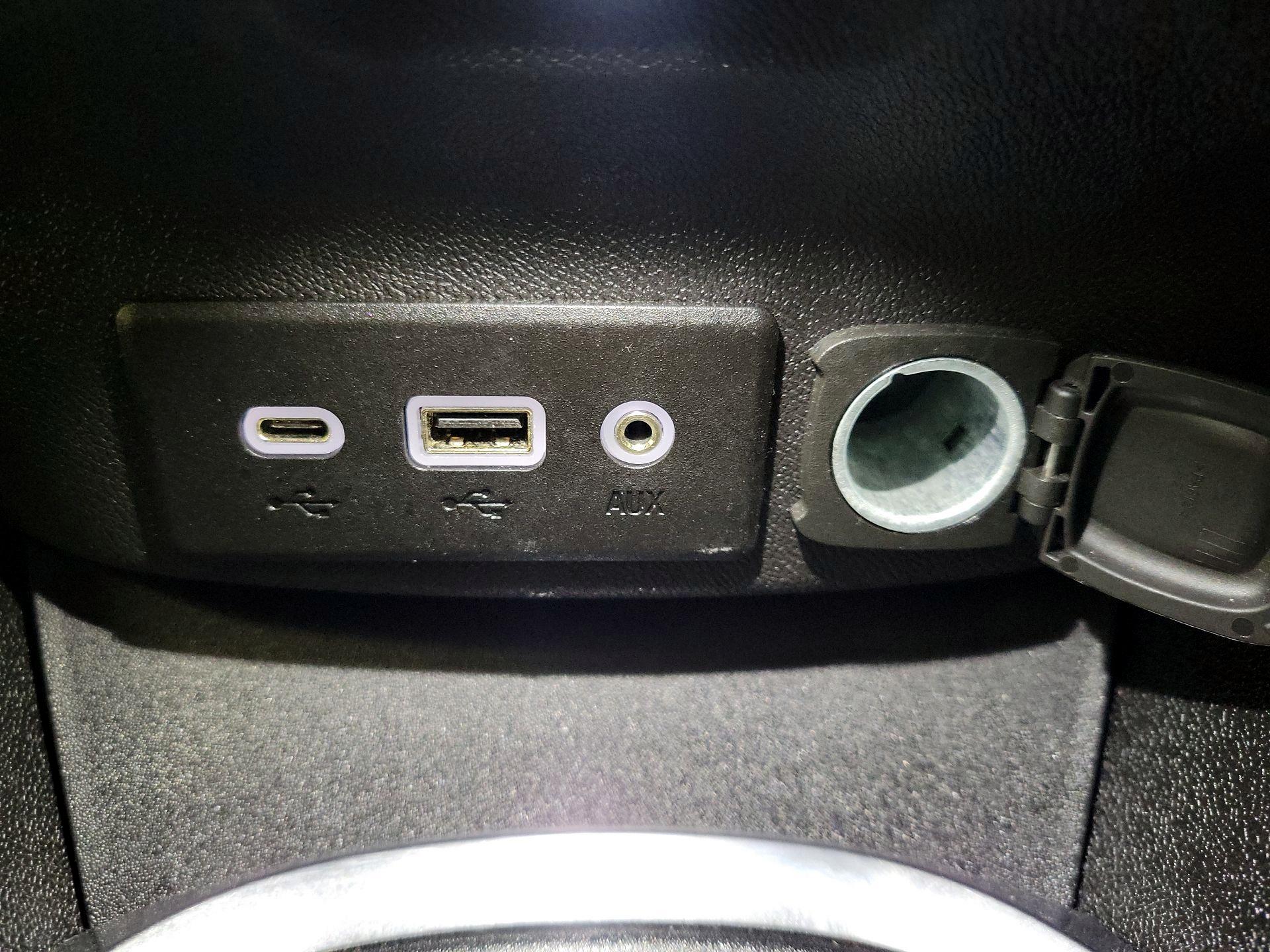 Thumbnail: 2023 Chevrolet Malibu - 17