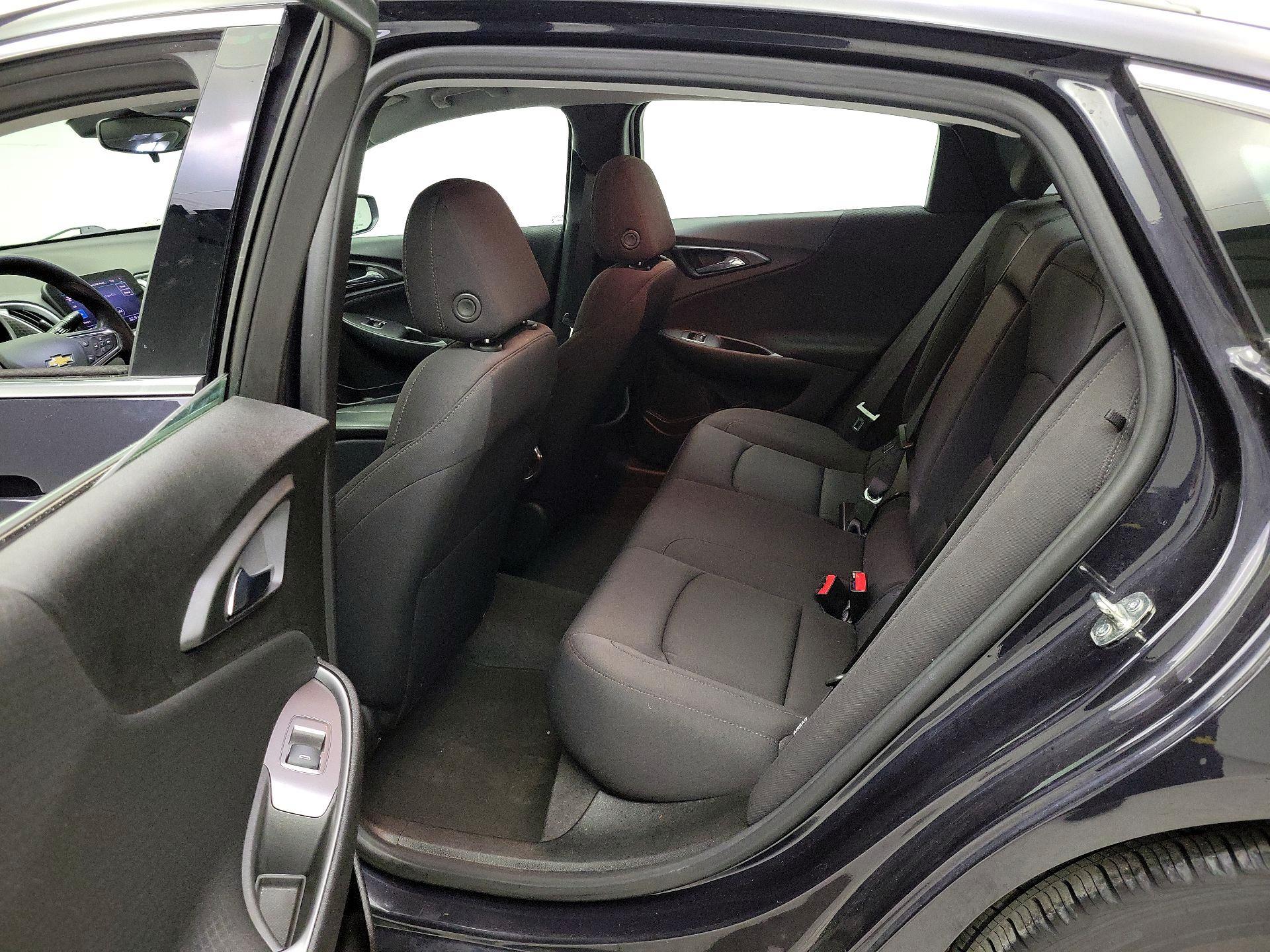 Thumbnail: 2023 Chevrolet Malibu - 18