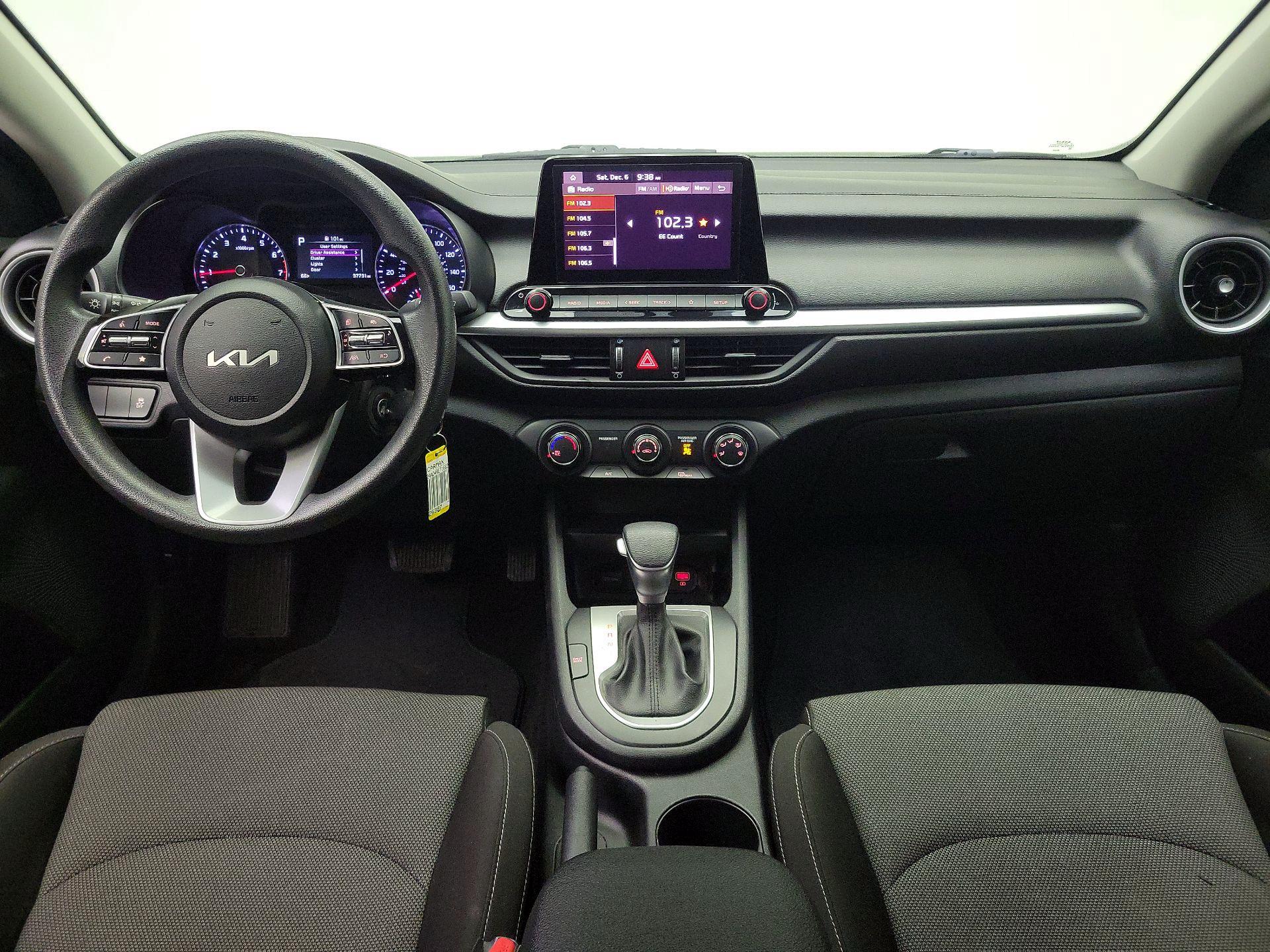 Thumbnail: 2024 Kia Forte - 9