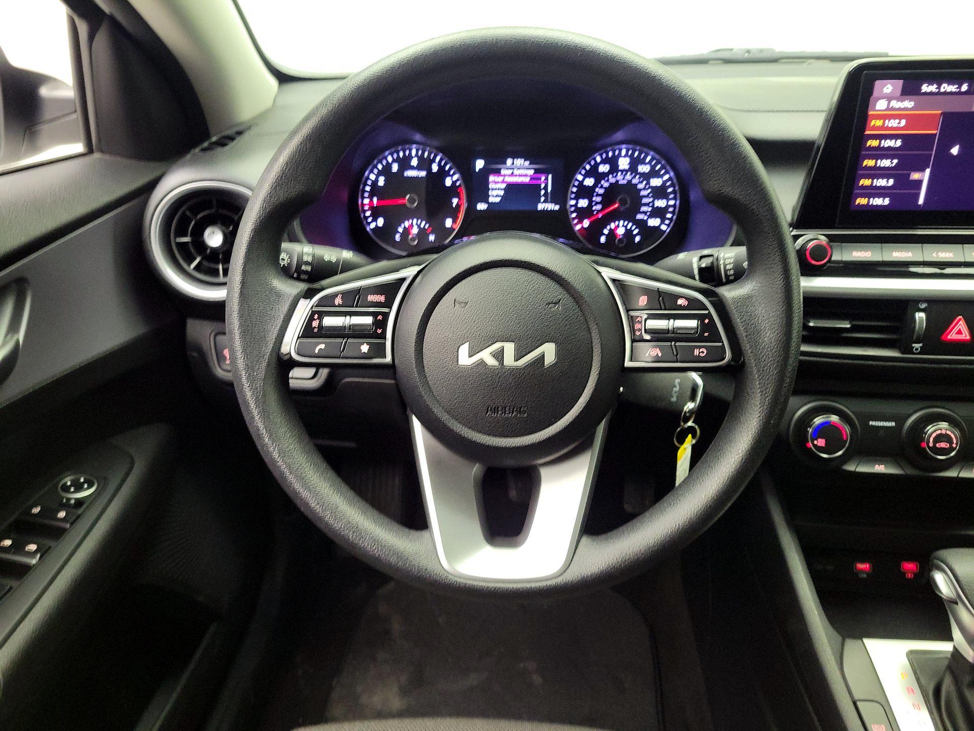 Thumbnail: 2024 Kia Forte - 10