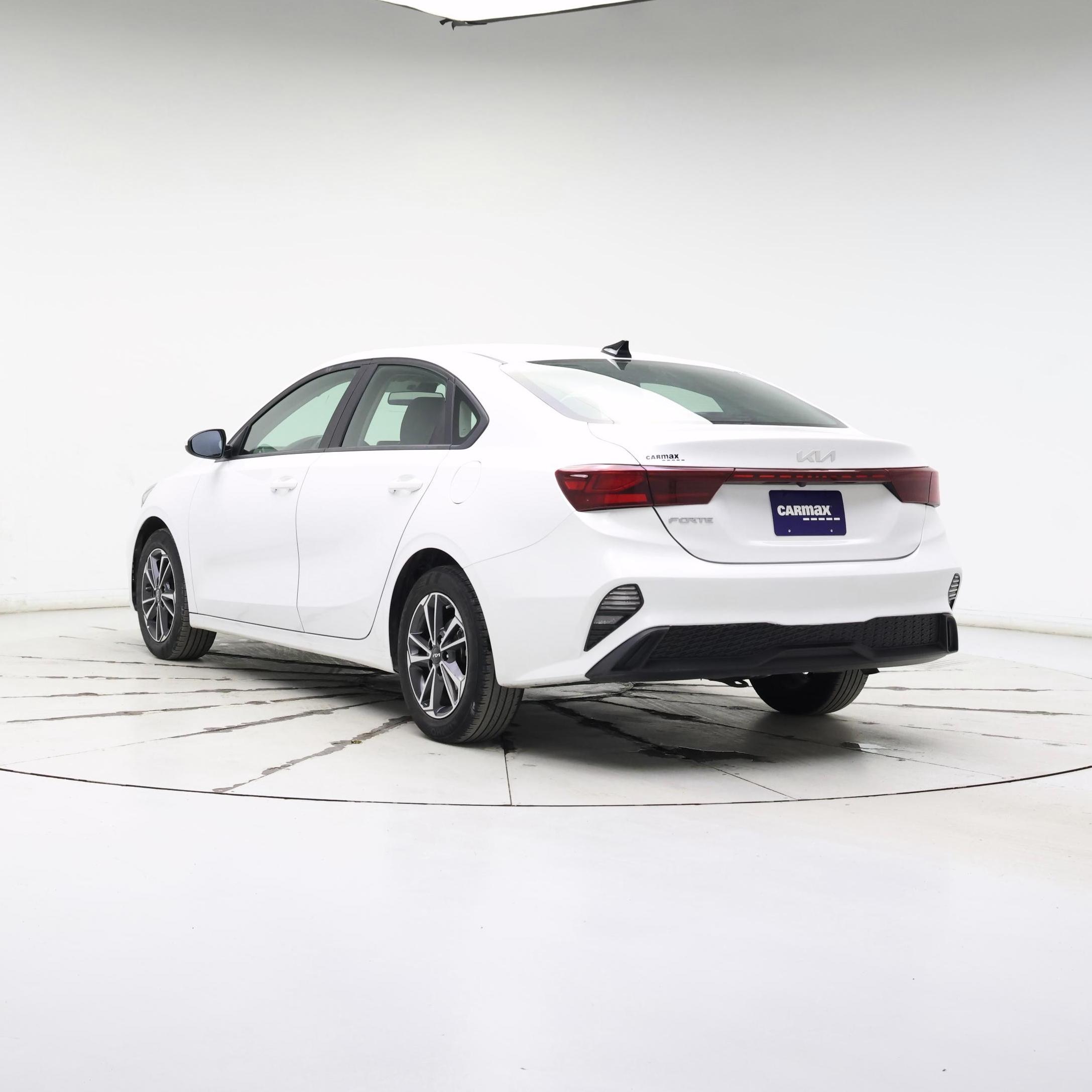 Thumbnail: 2024 Kia Forte - 2