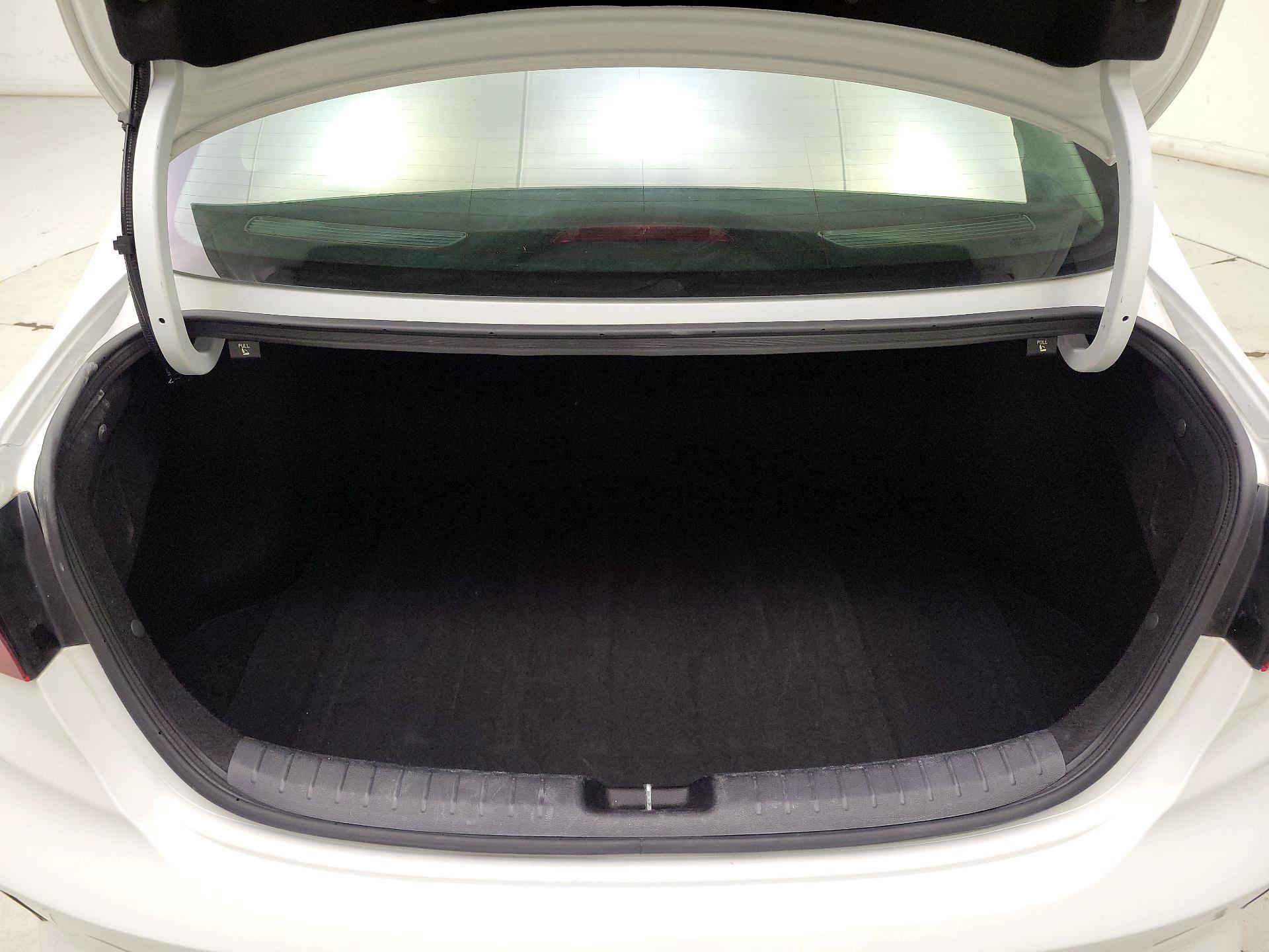 Thumbnail: 2024 Kia Forte - 20