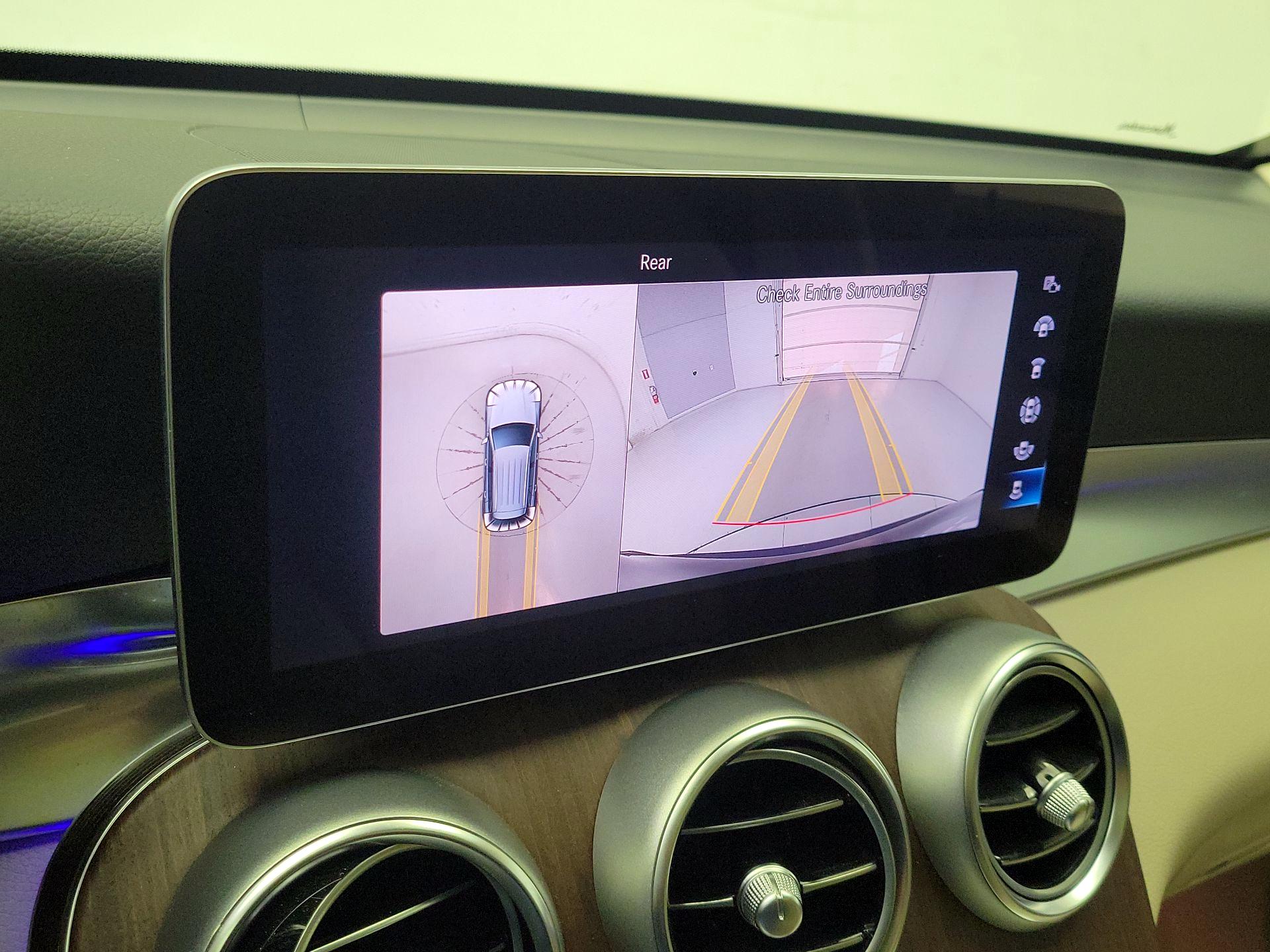 Thumbnail: 2022 Mercedes-Benz GLC - 14