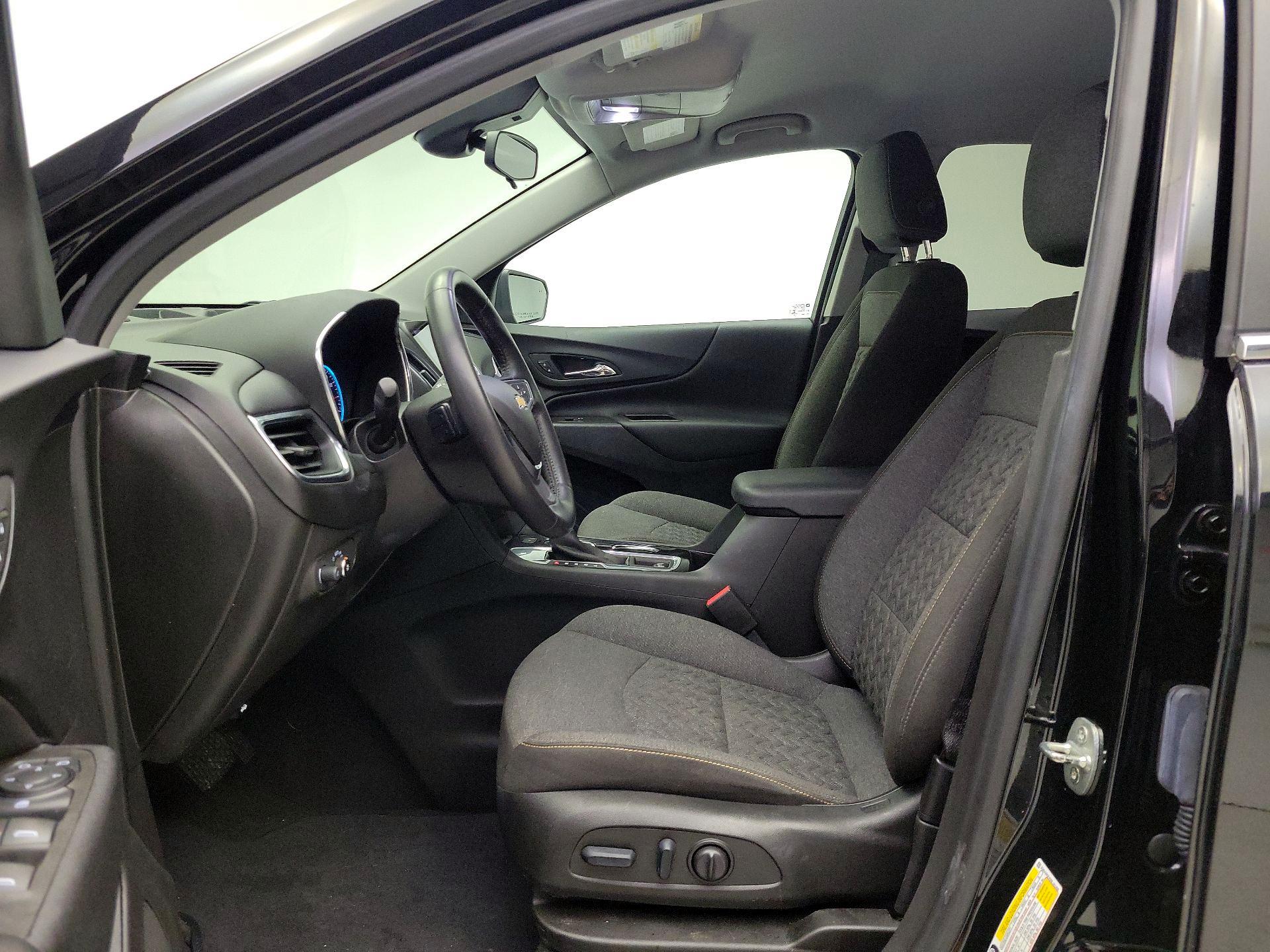 Thumbnail: 2022 Chevrolet Equinox - 11