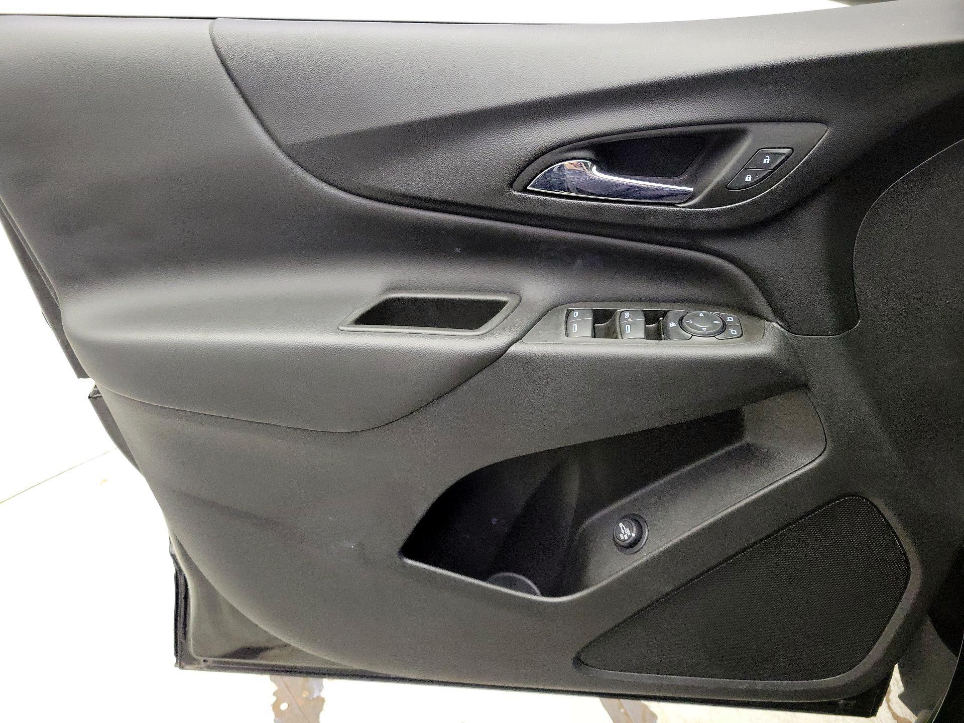 Thumbnail: 2022 Chevrolet Equinox - 12