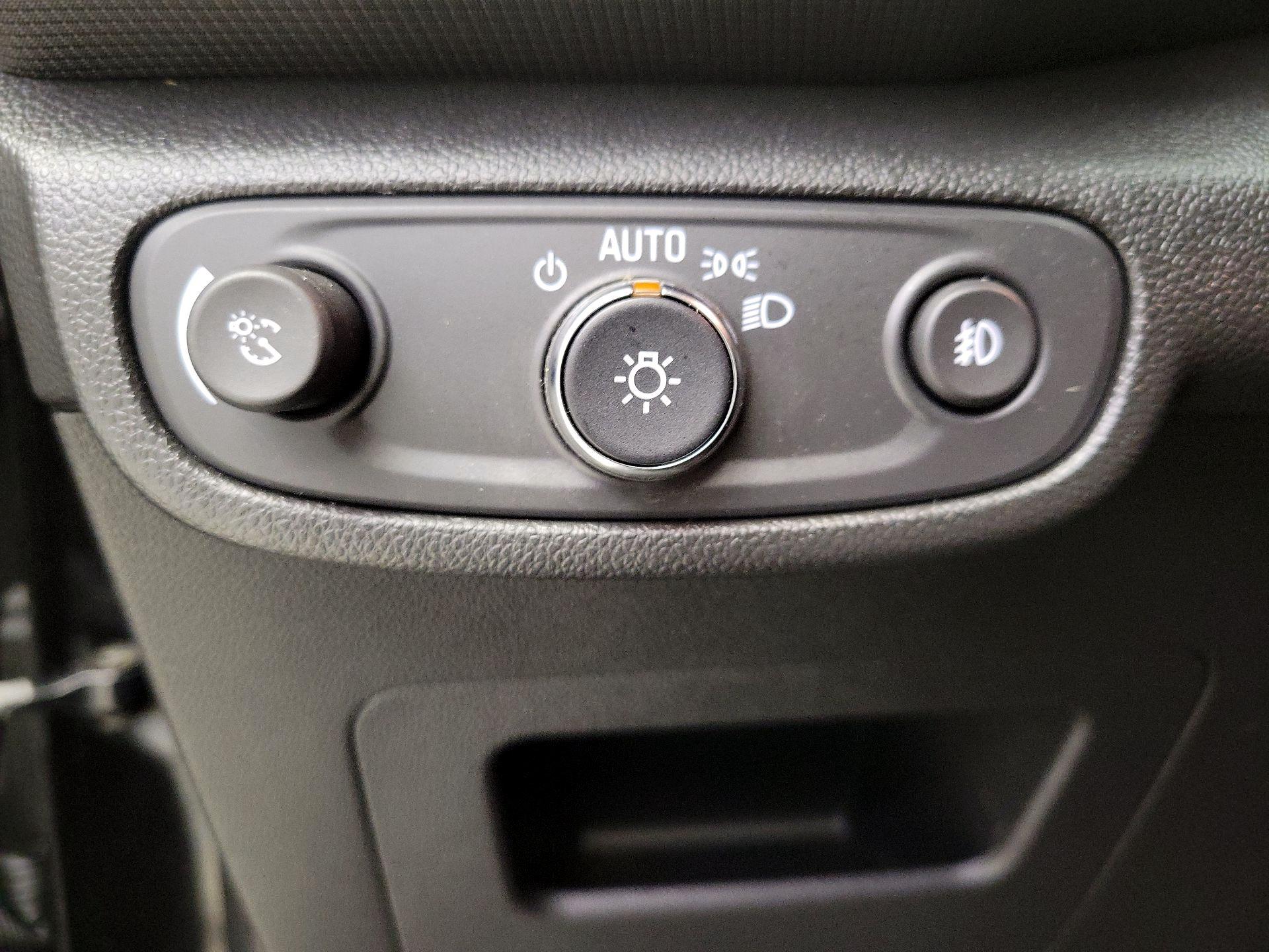 Thumbnail: 2021 Chevrolet TrailBlazer - 13