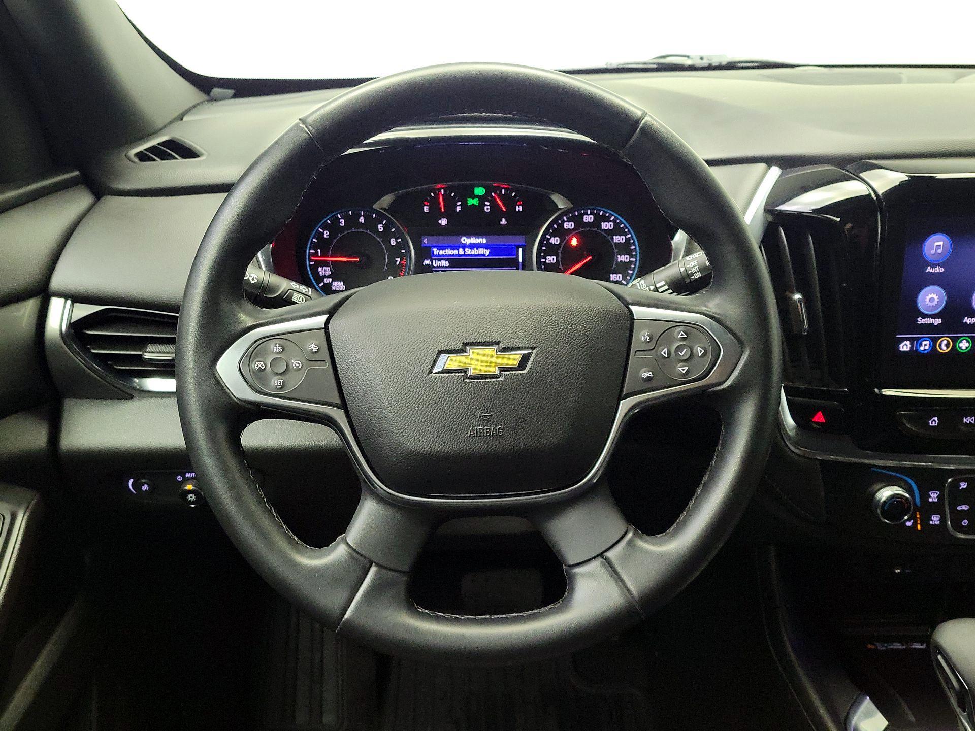 Thumbnail: 2023 Chevrolet Traverse - 10