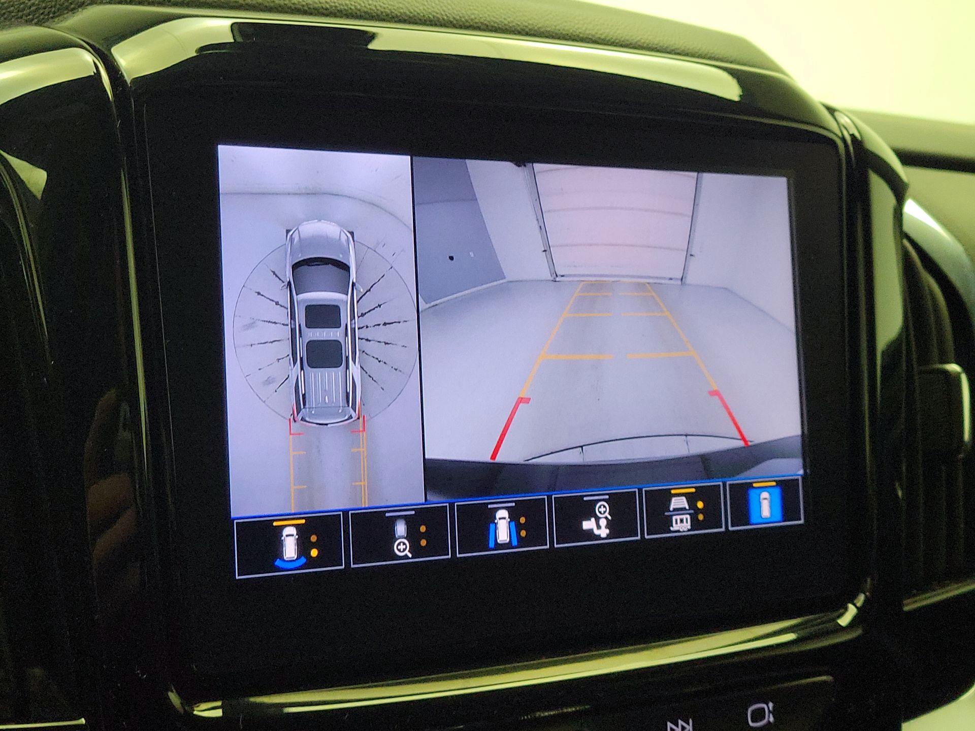 Thumbnail: 2023 Chevrolet Traverse - 14