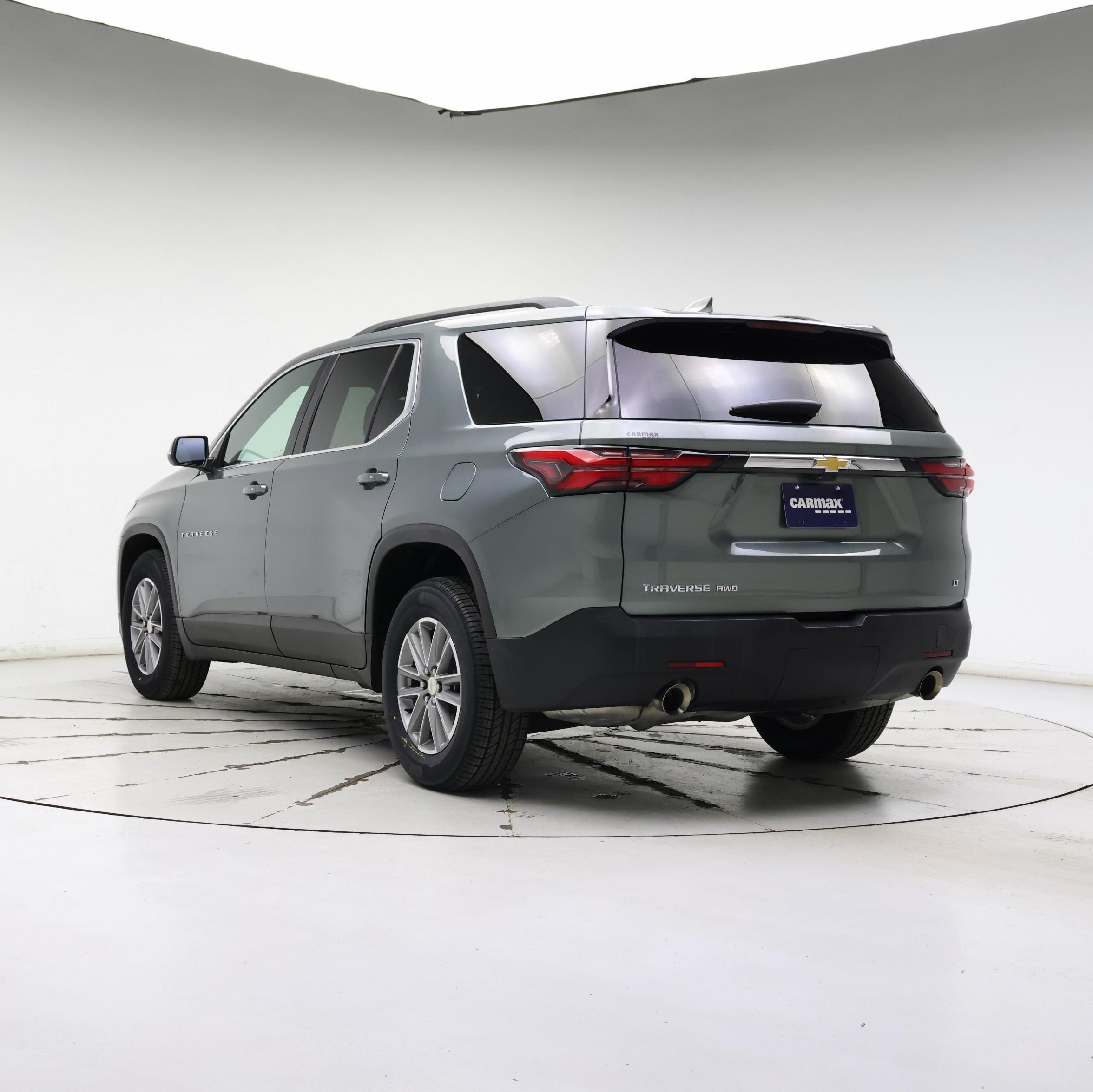 Thumbnail: 2023 Chevrolet Traverse - 2