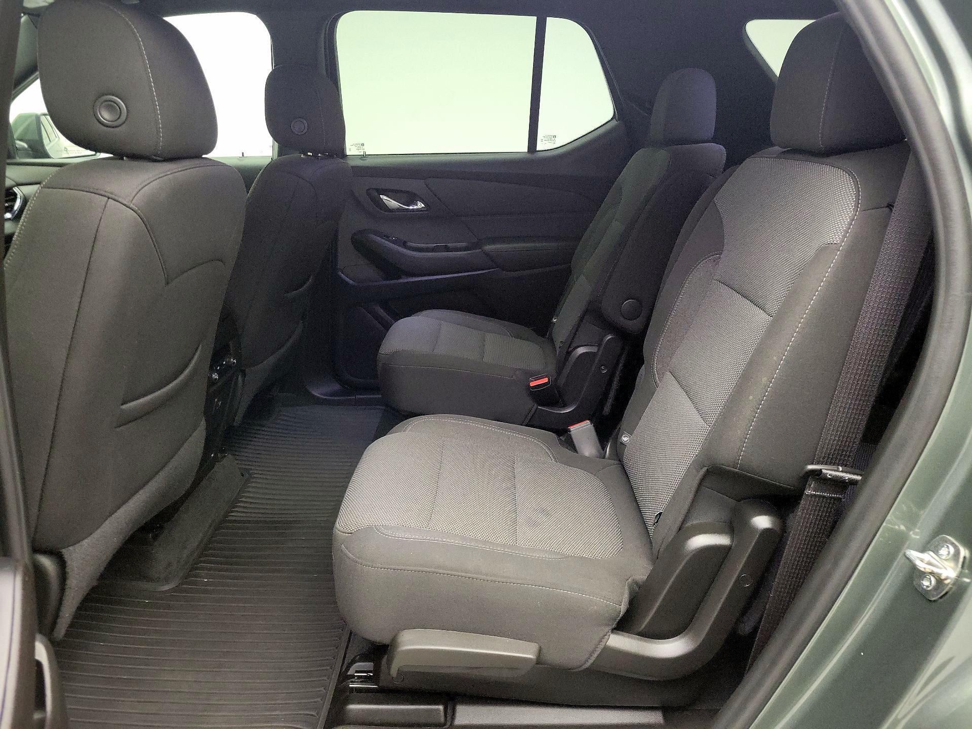 Thumbnail: 2023 Chevrolet Traverse - 19