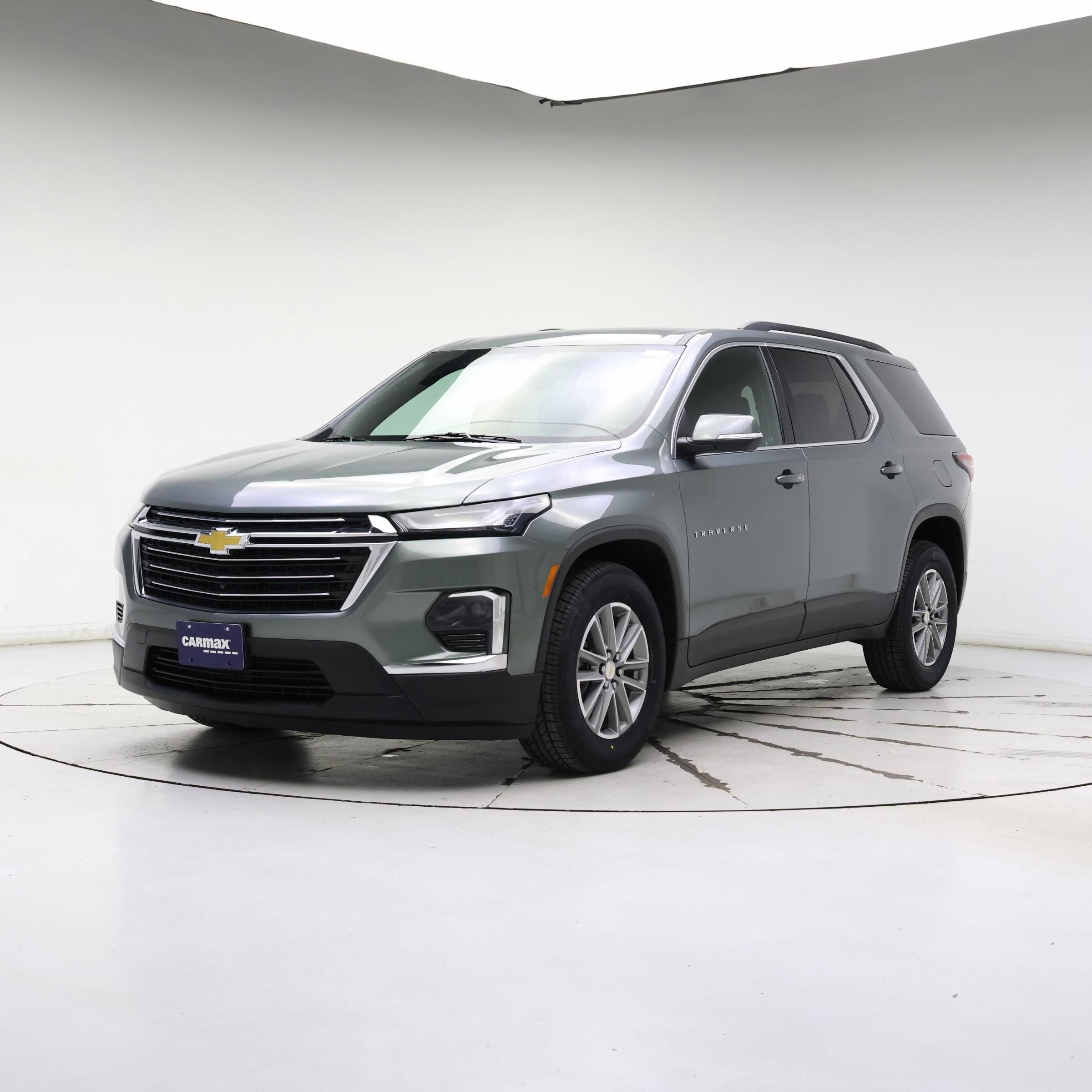 Thumbnail: 2023 Chevrolet Traverse - 4