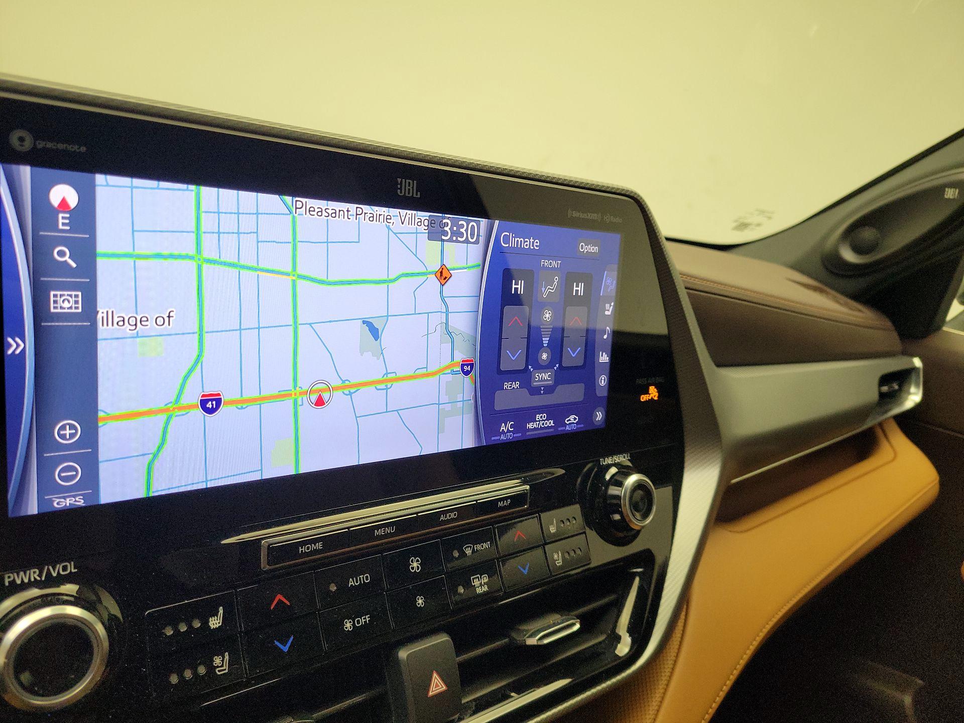 Thumbnail: 2022 Toyota Highlander - 14