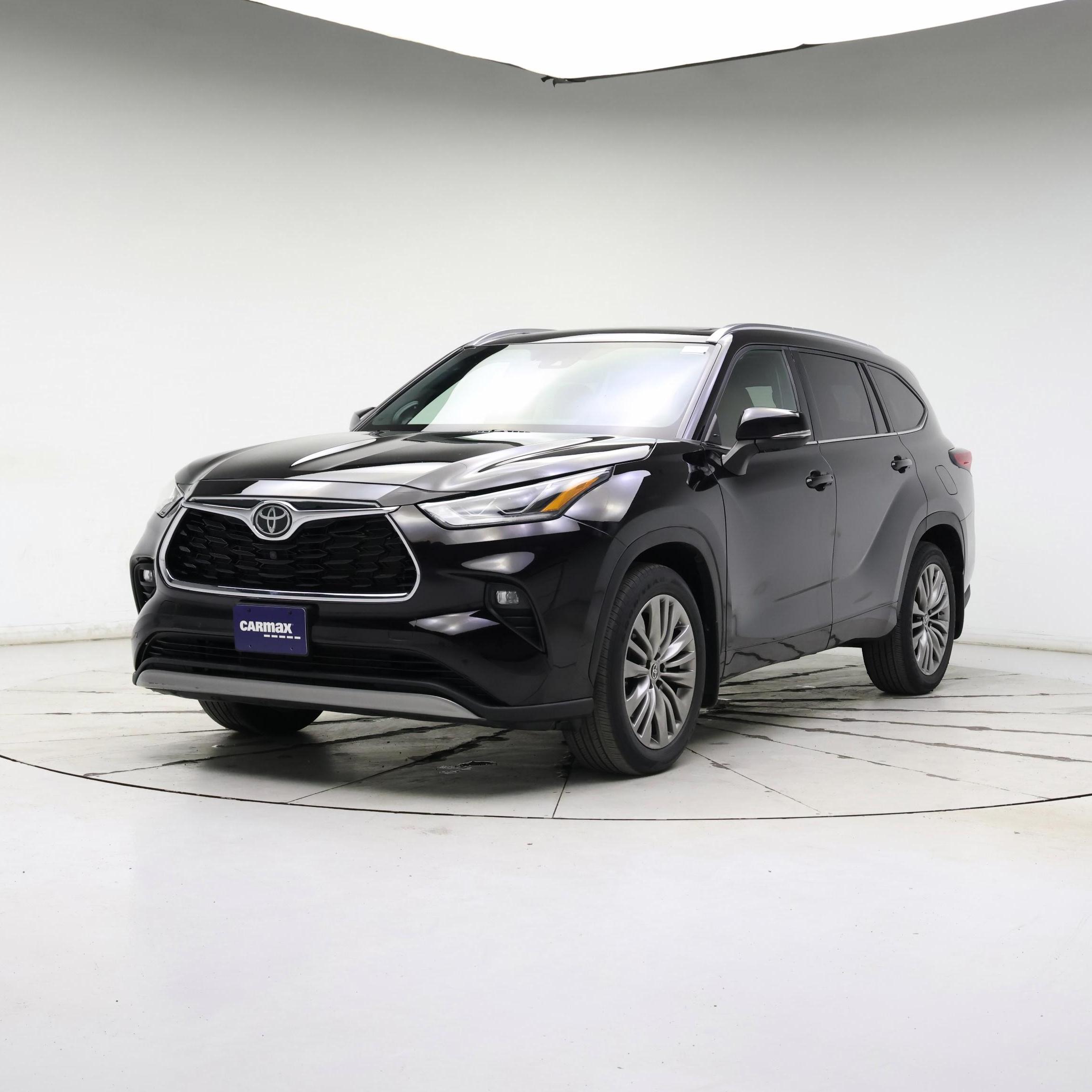 Thumbnail: 2022 Toyota Highlander - 4