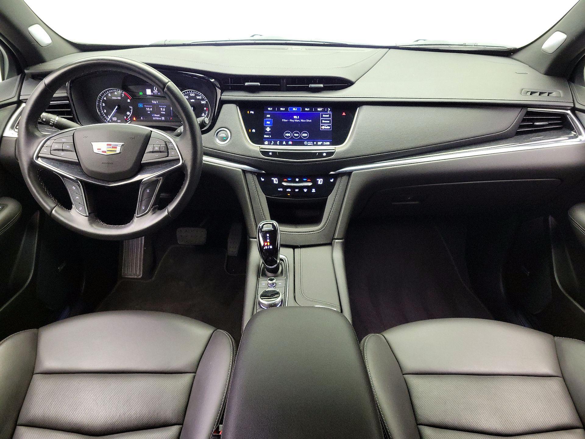 Thumbnail: 2023 Cadillac XT5 - 9