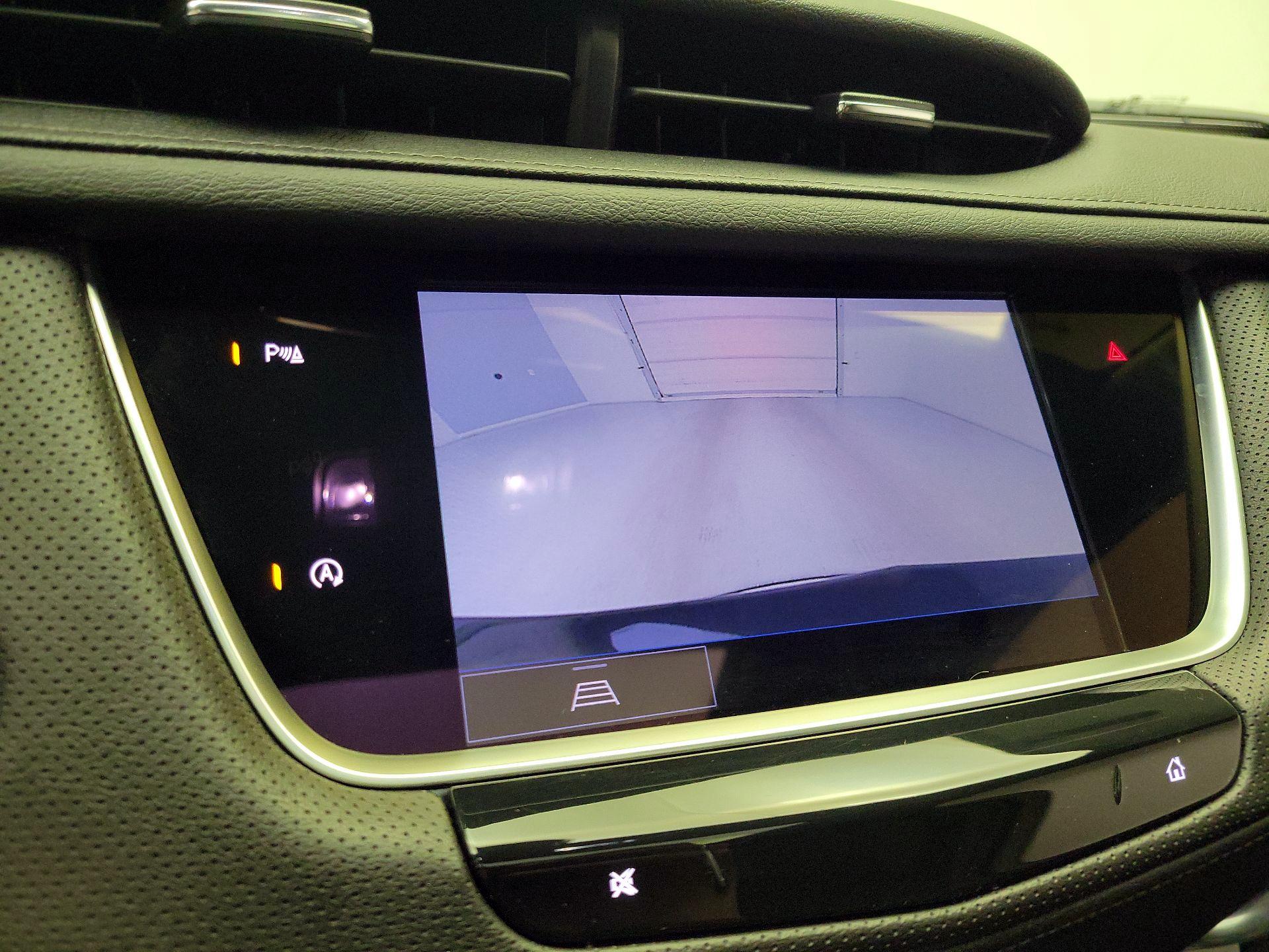 Thumbnail: 2023 Cadillac XT5 - 13