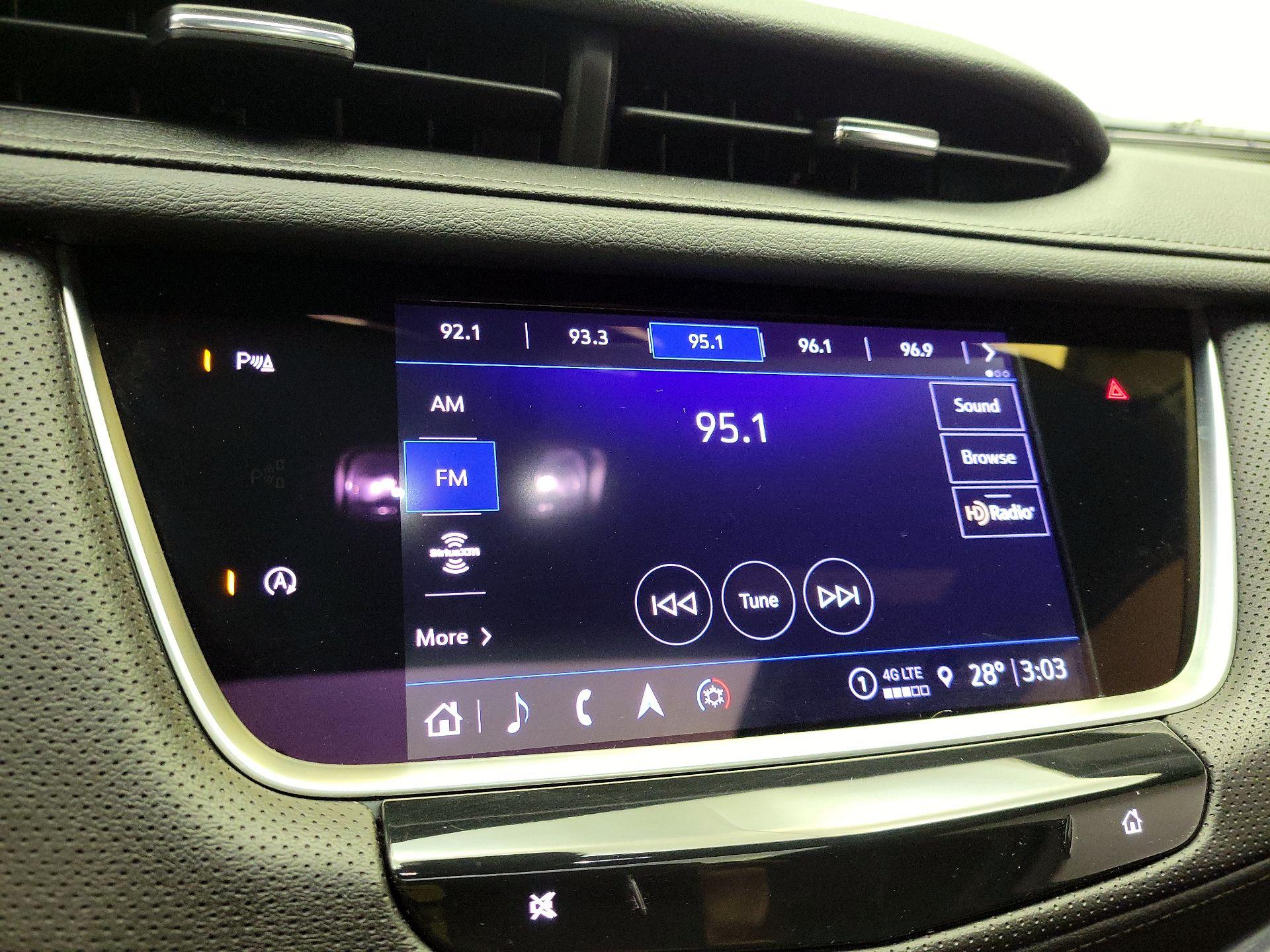 Thumbnail: 2023 Cadillac XT5 - 14