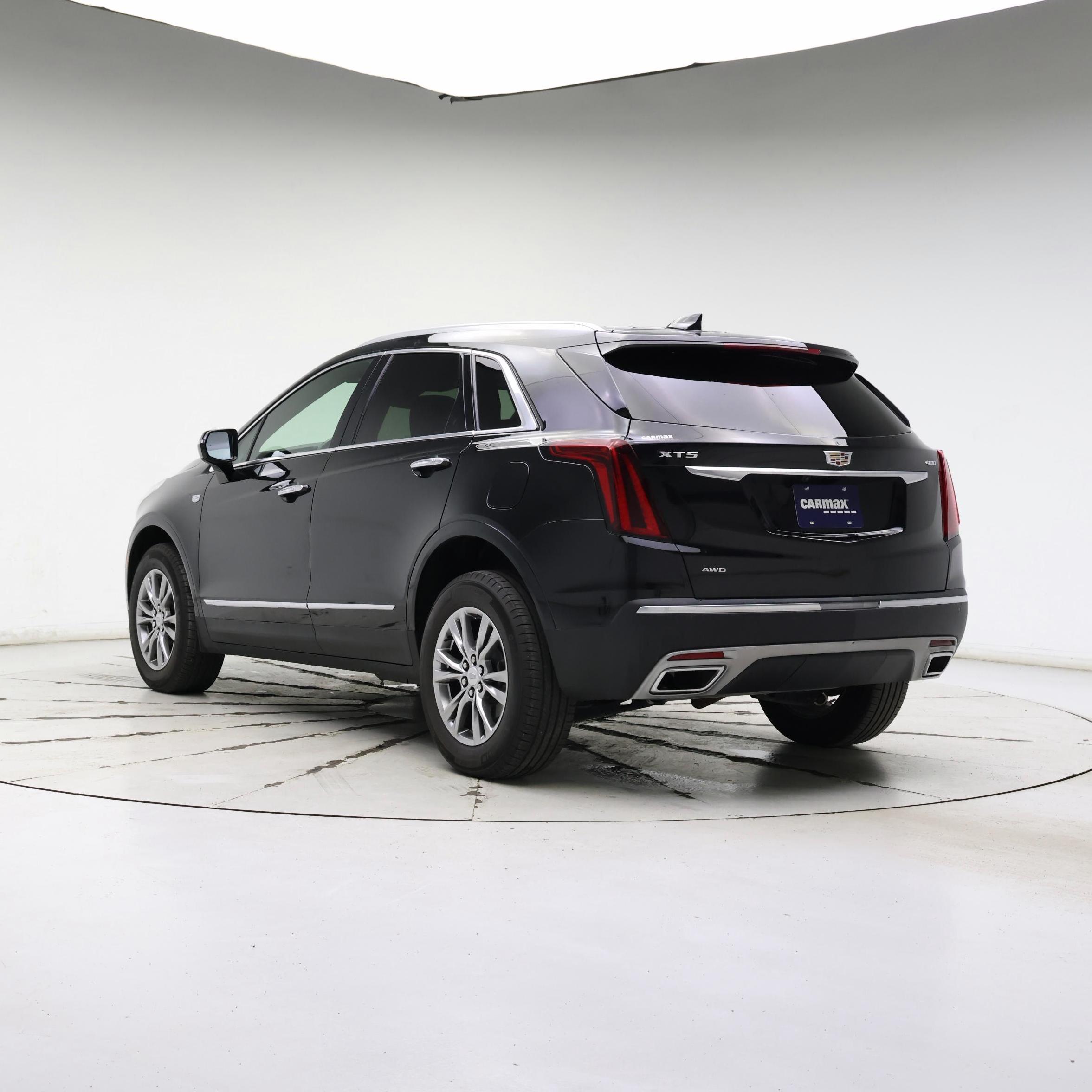 Thumbnail: 2023 Cadillac XT5 - 2