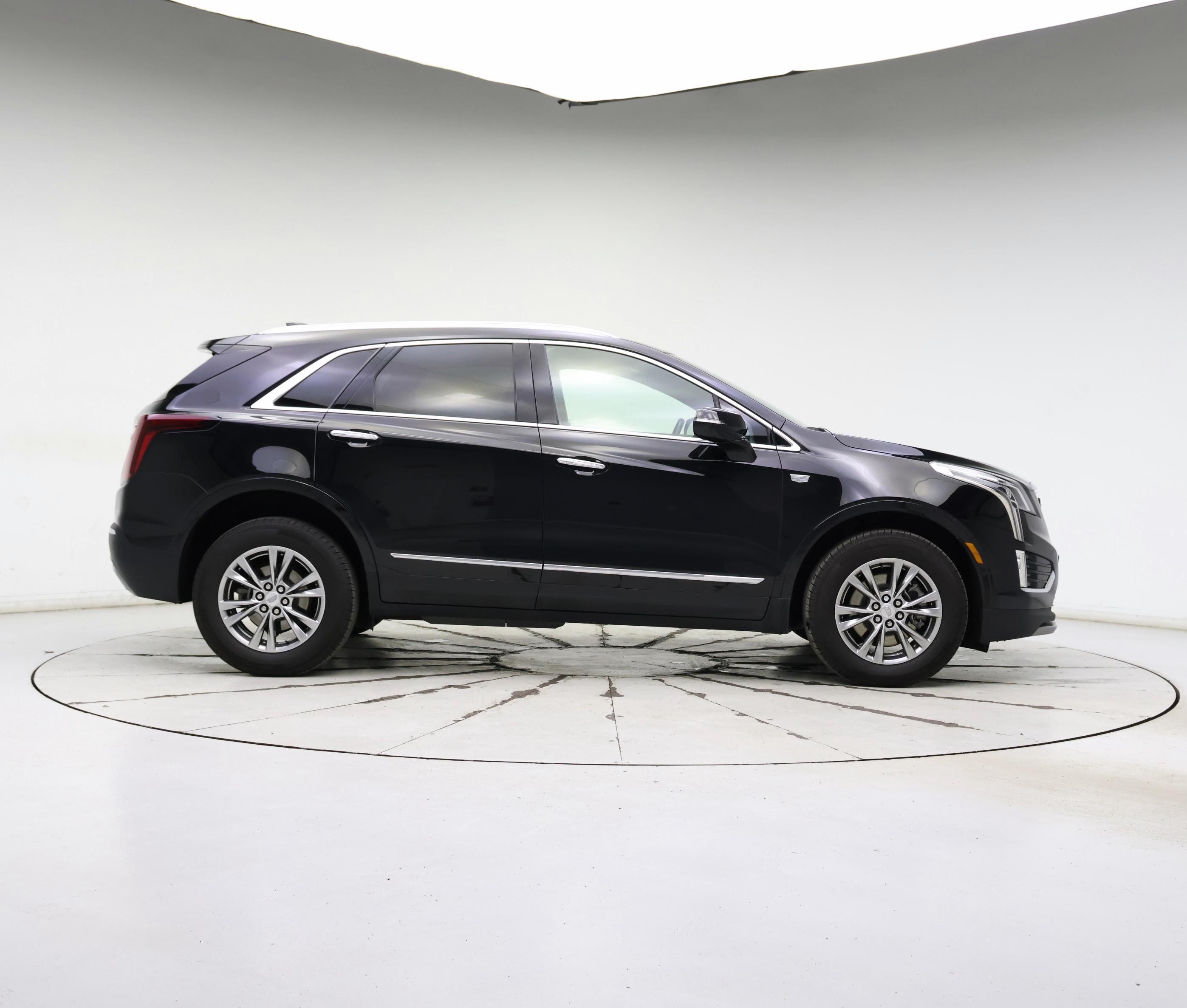 Thumbnail: 2023 Cadillac XT5 - 7