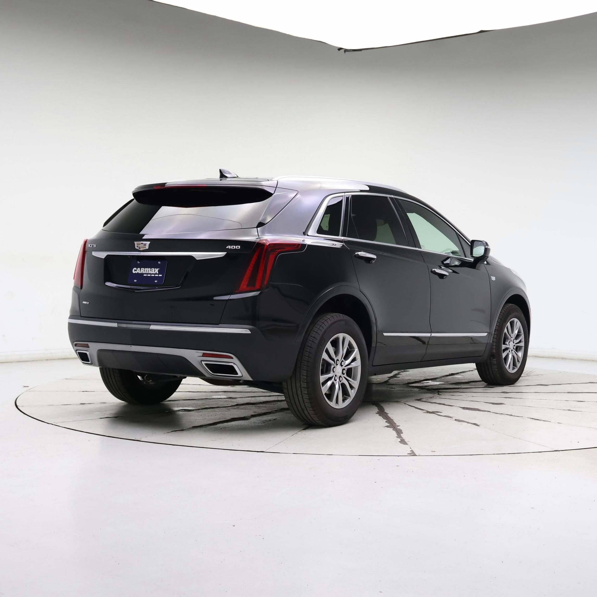 Thumbnail: 2023 Cadillac XT5 - 8