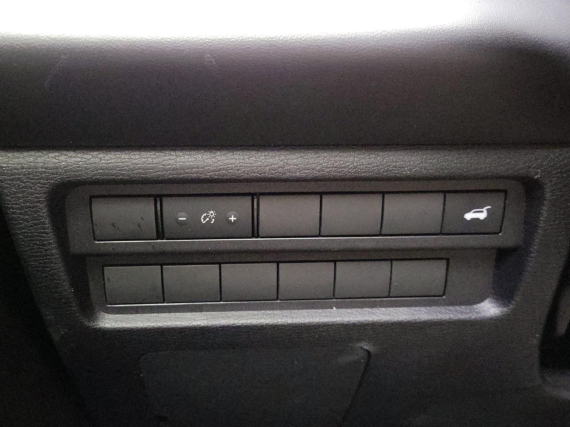 Thumbnail: 2024 Mitsubishi Outlander - 13