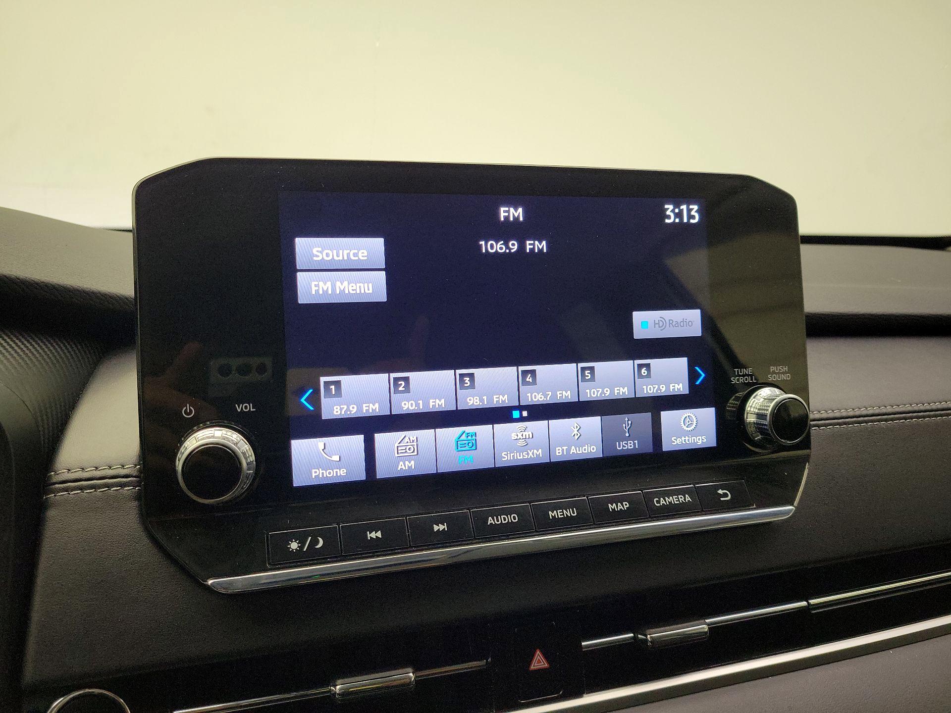 Thumbnail: 2024 Mitsubishi Outlander - 16