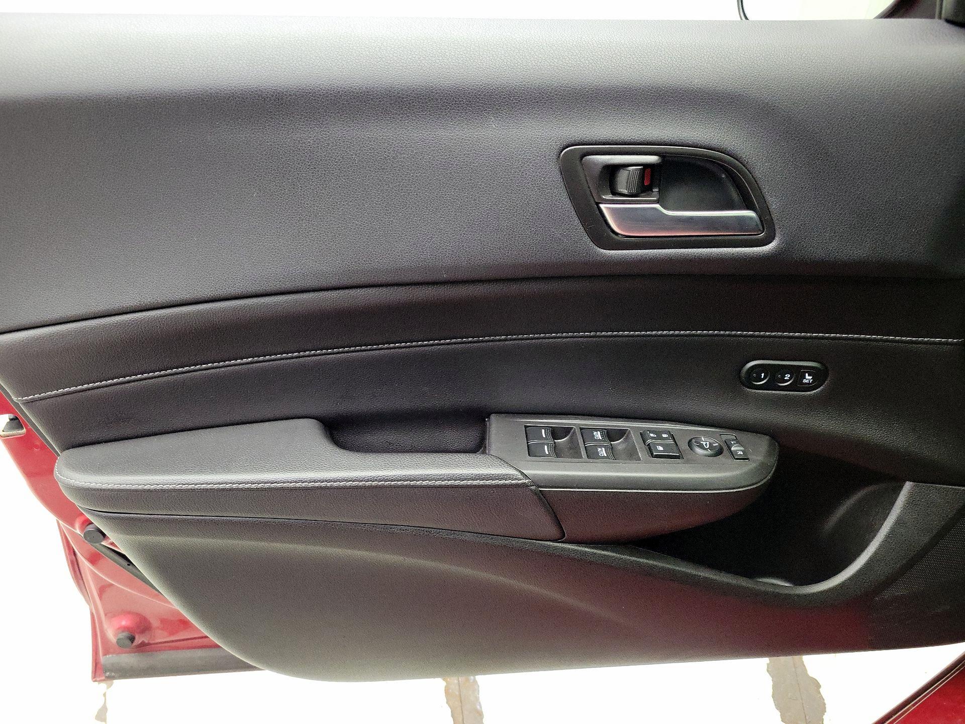 Thumbnail: 2021 Acura ILX - 12