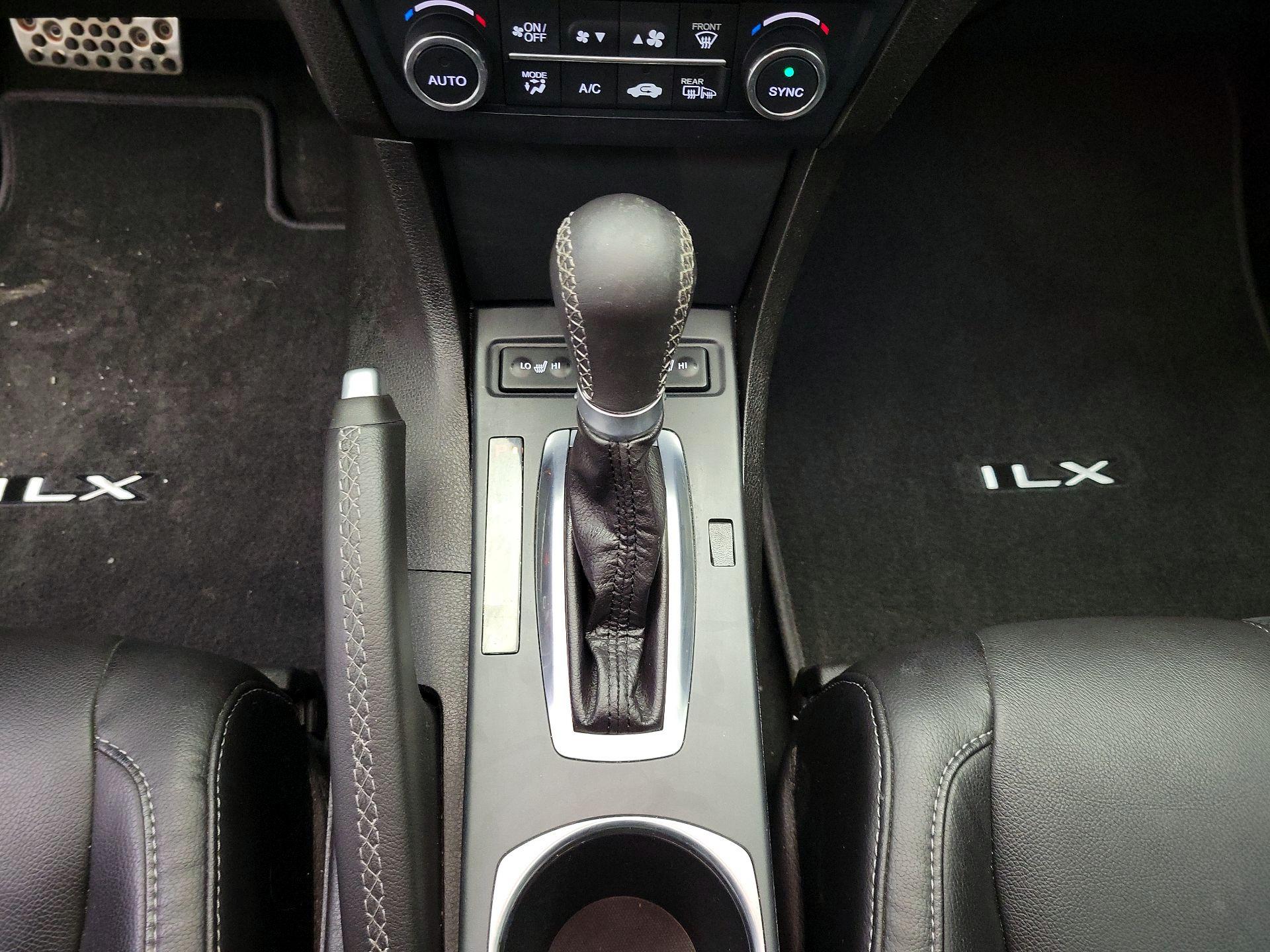 Thumbnail: 2021 Acura ILX - 17