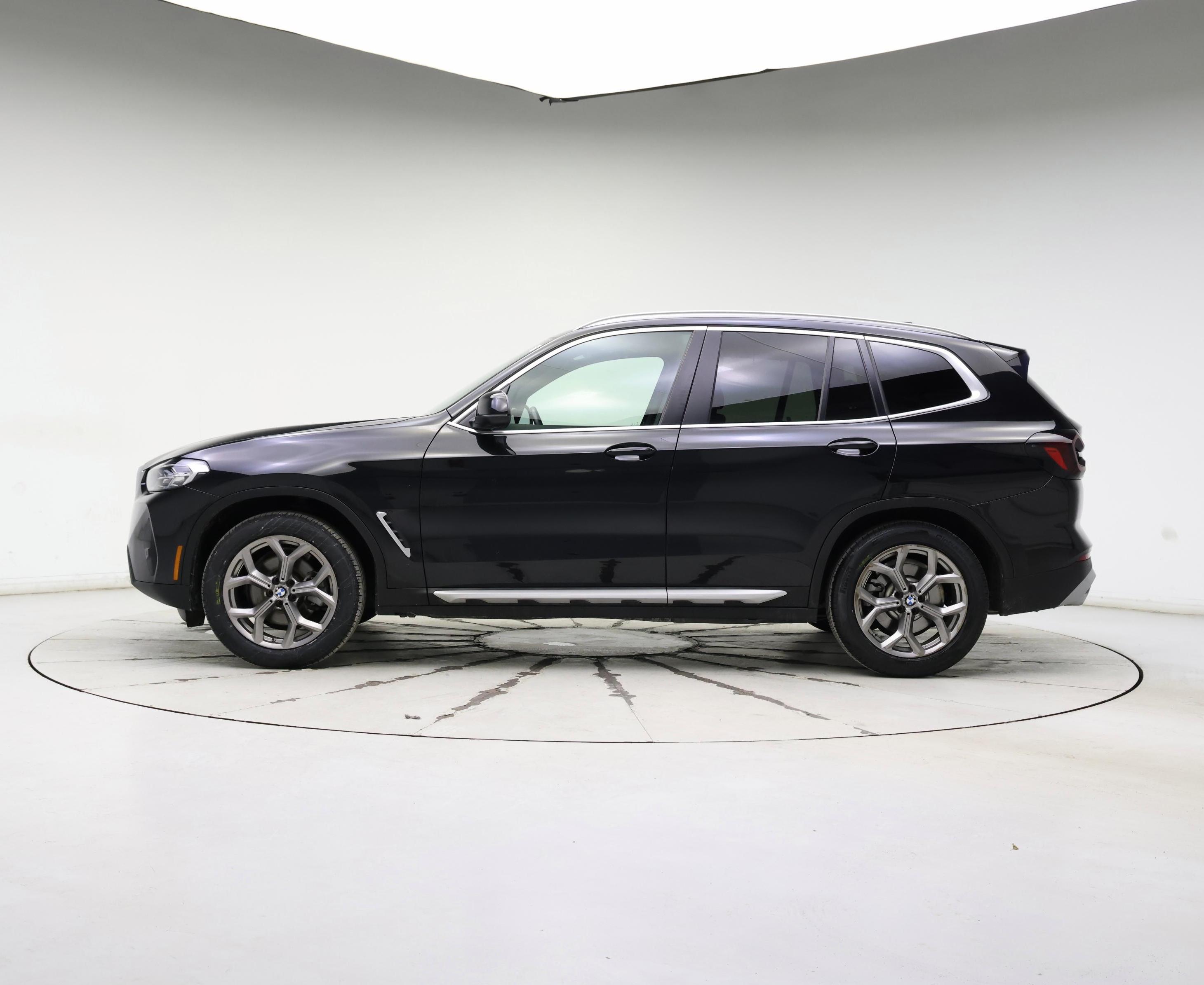 Thumbnail: 2022 BMW X3 - 3