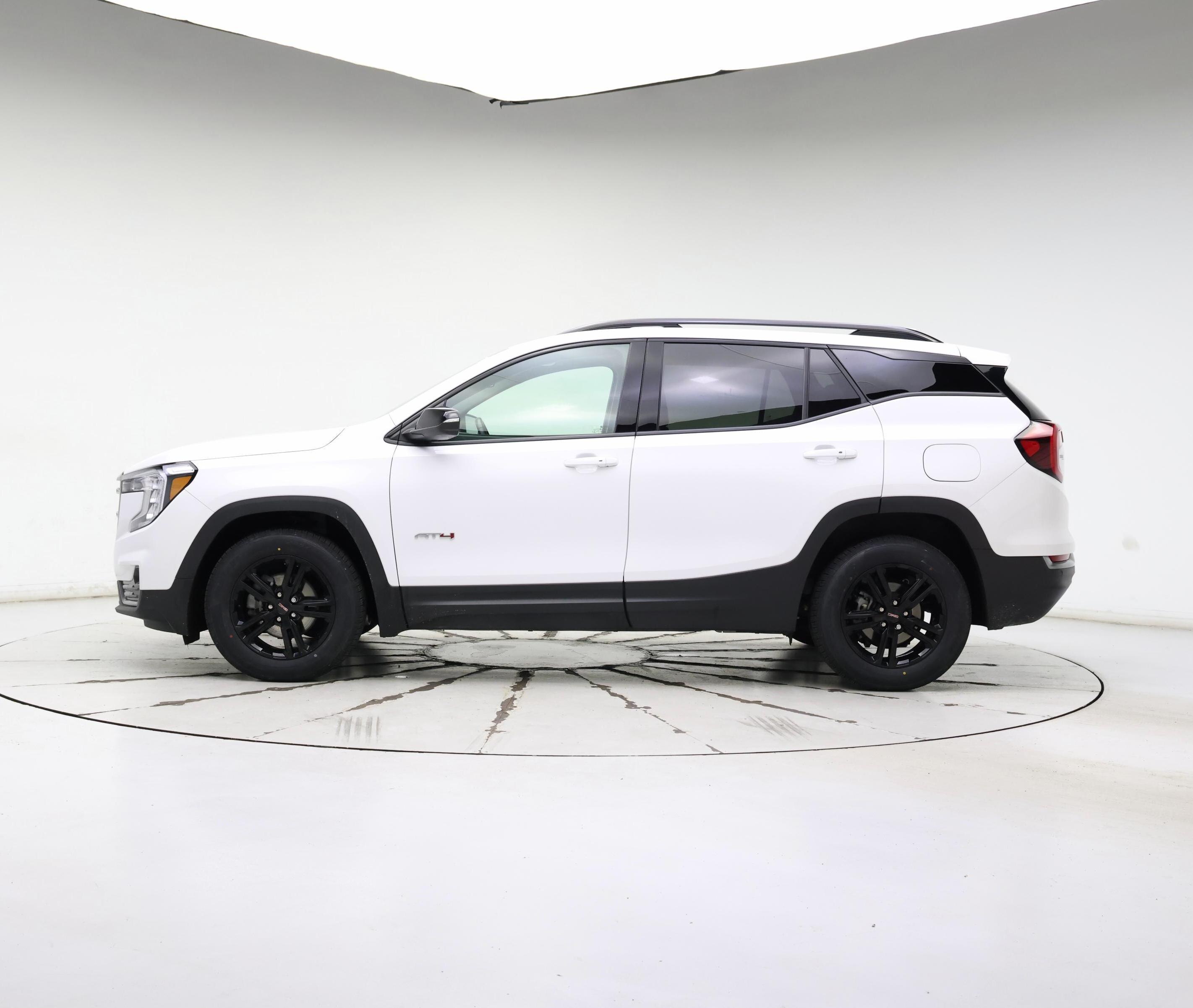 Thumbnail: 2022 GMC Terrain - 3