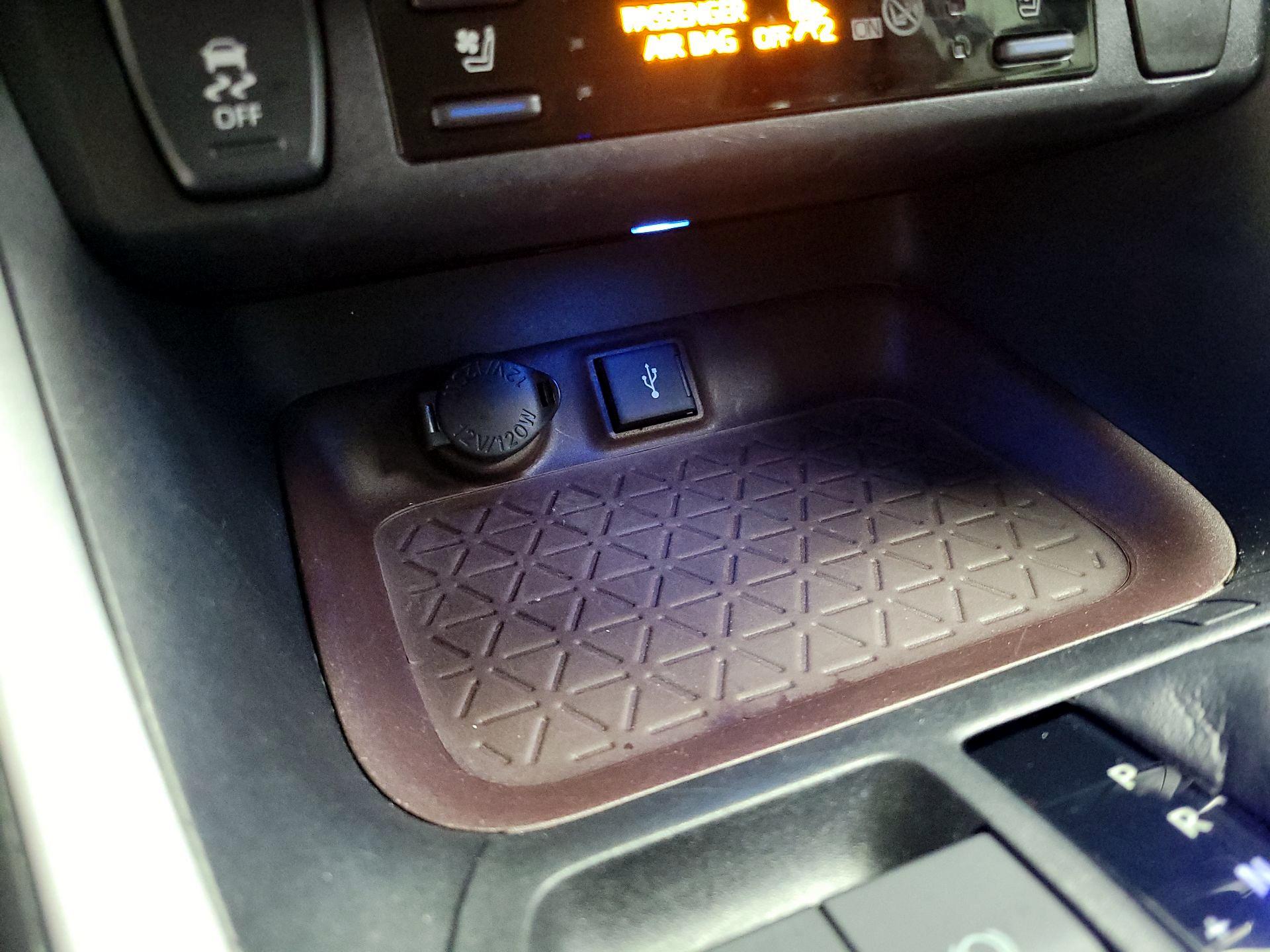 Thumbnail: 2021 Toyota RAV4 - 19