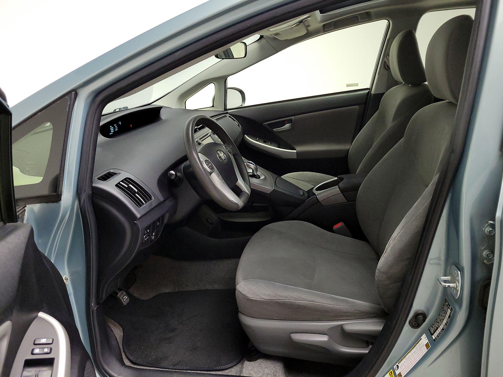 Thumbnail: 2014 Toyota Prius - 11