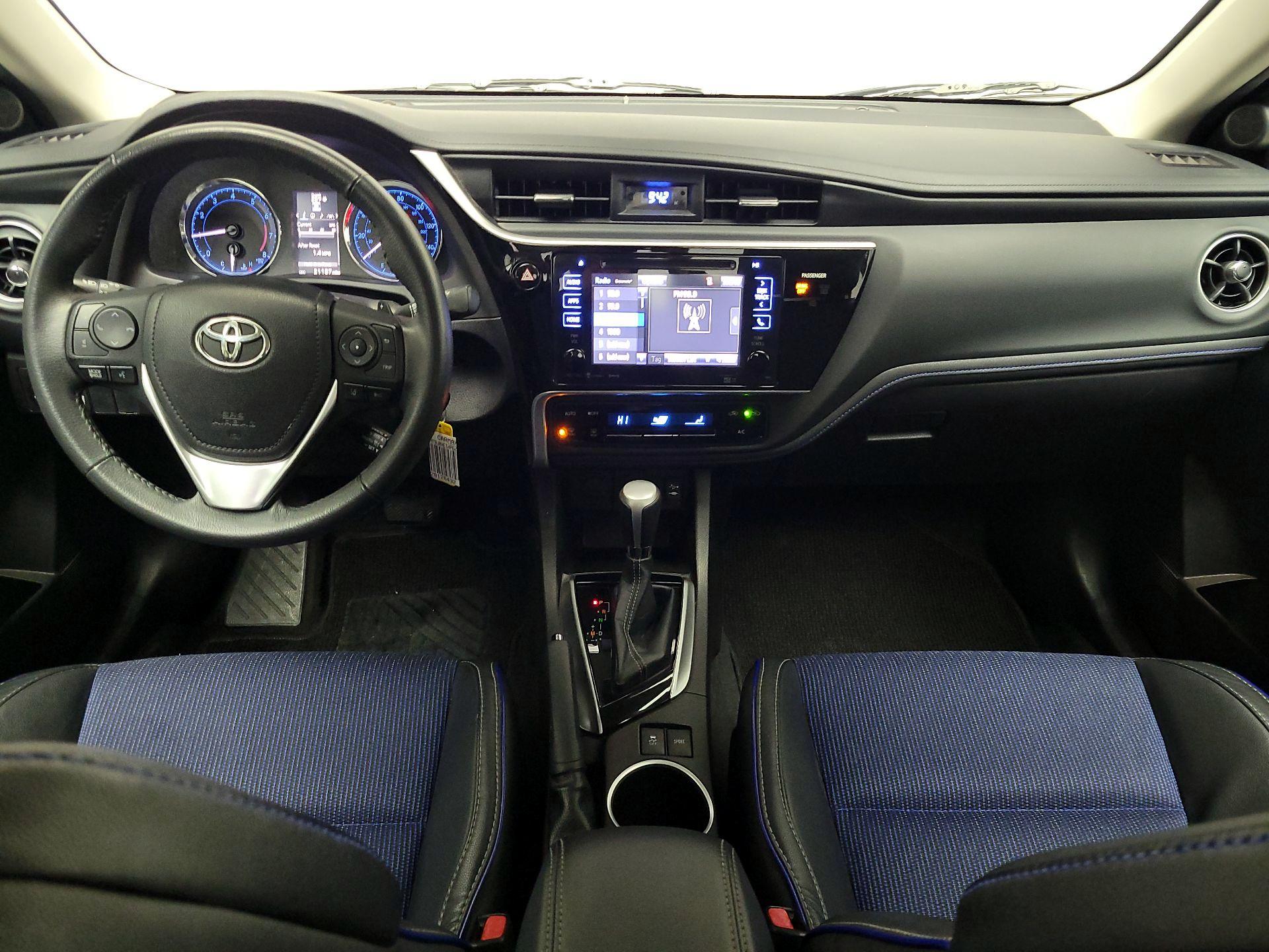 Thumbnail: 2017 Toyota Corolla - 9