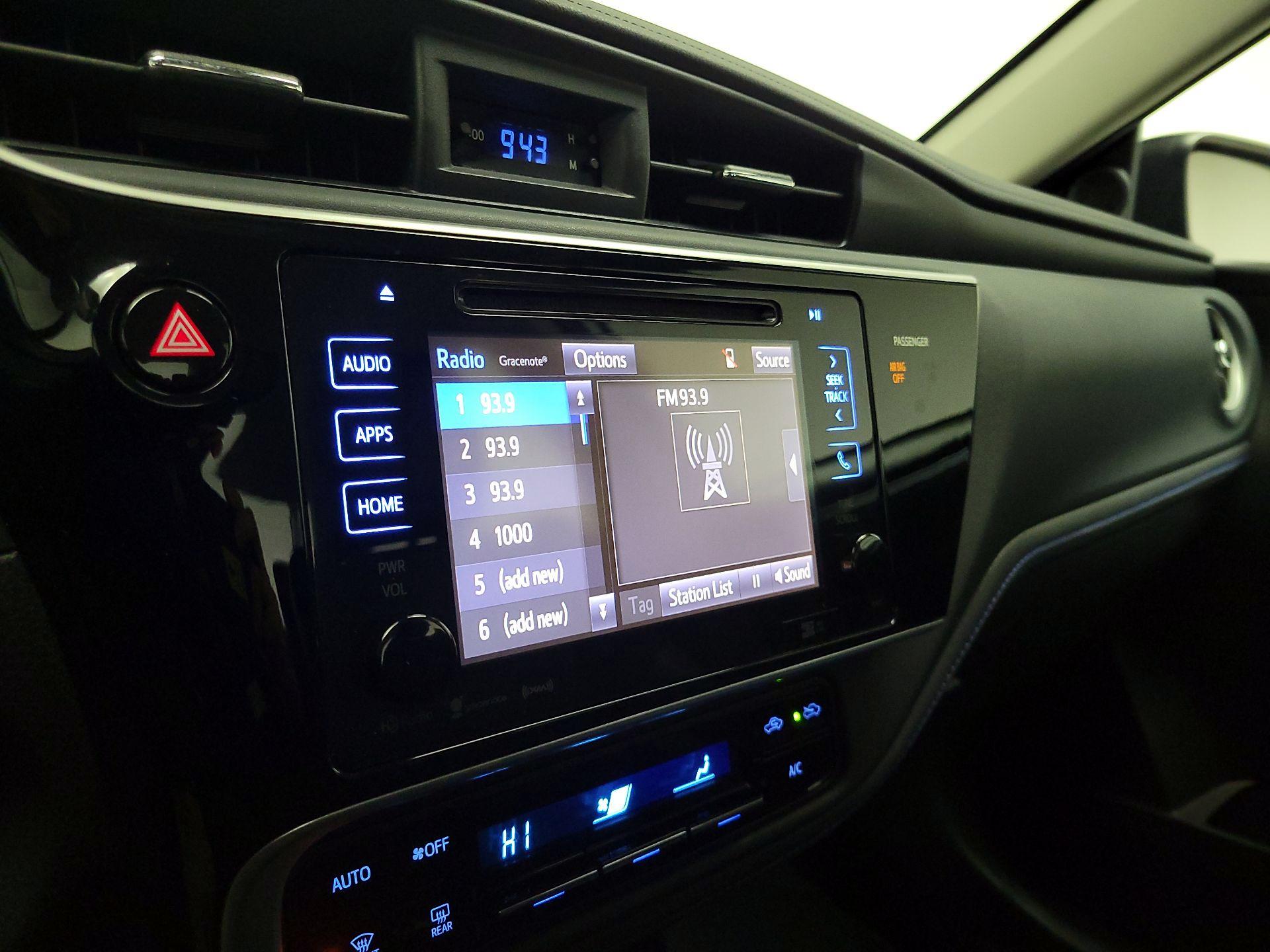 Thumbnail: 2017 Toyota Corolla - 16