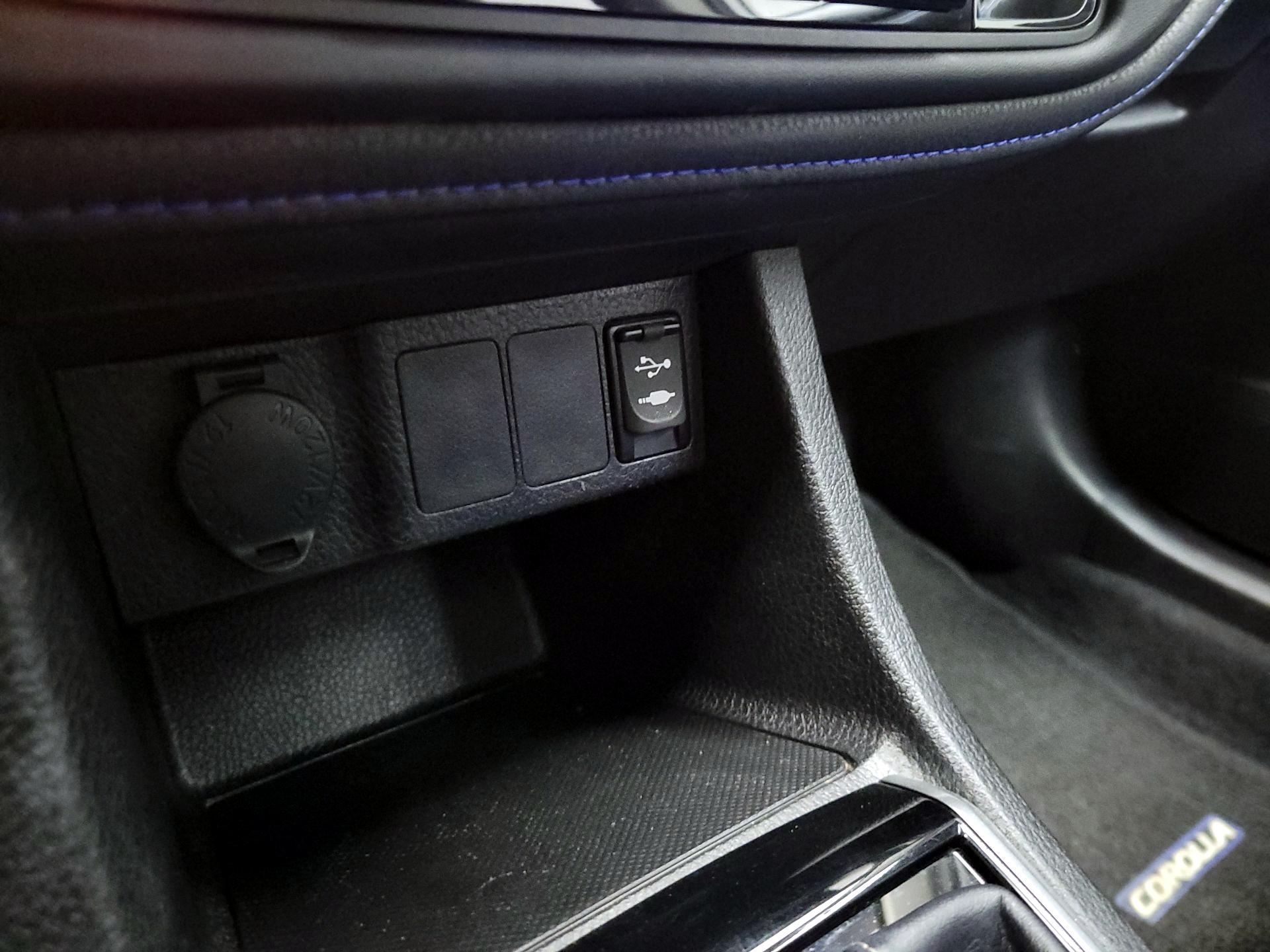 Thumbnail: 2017 Toyota Corolla - 19