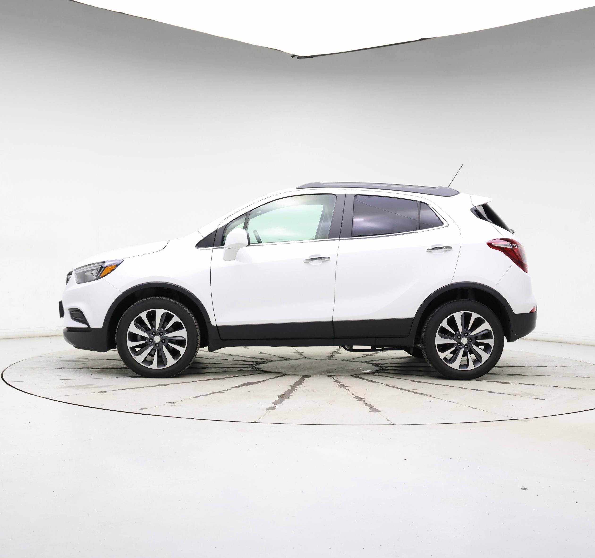 Thumbnail: 2022 Buick Encore - 3