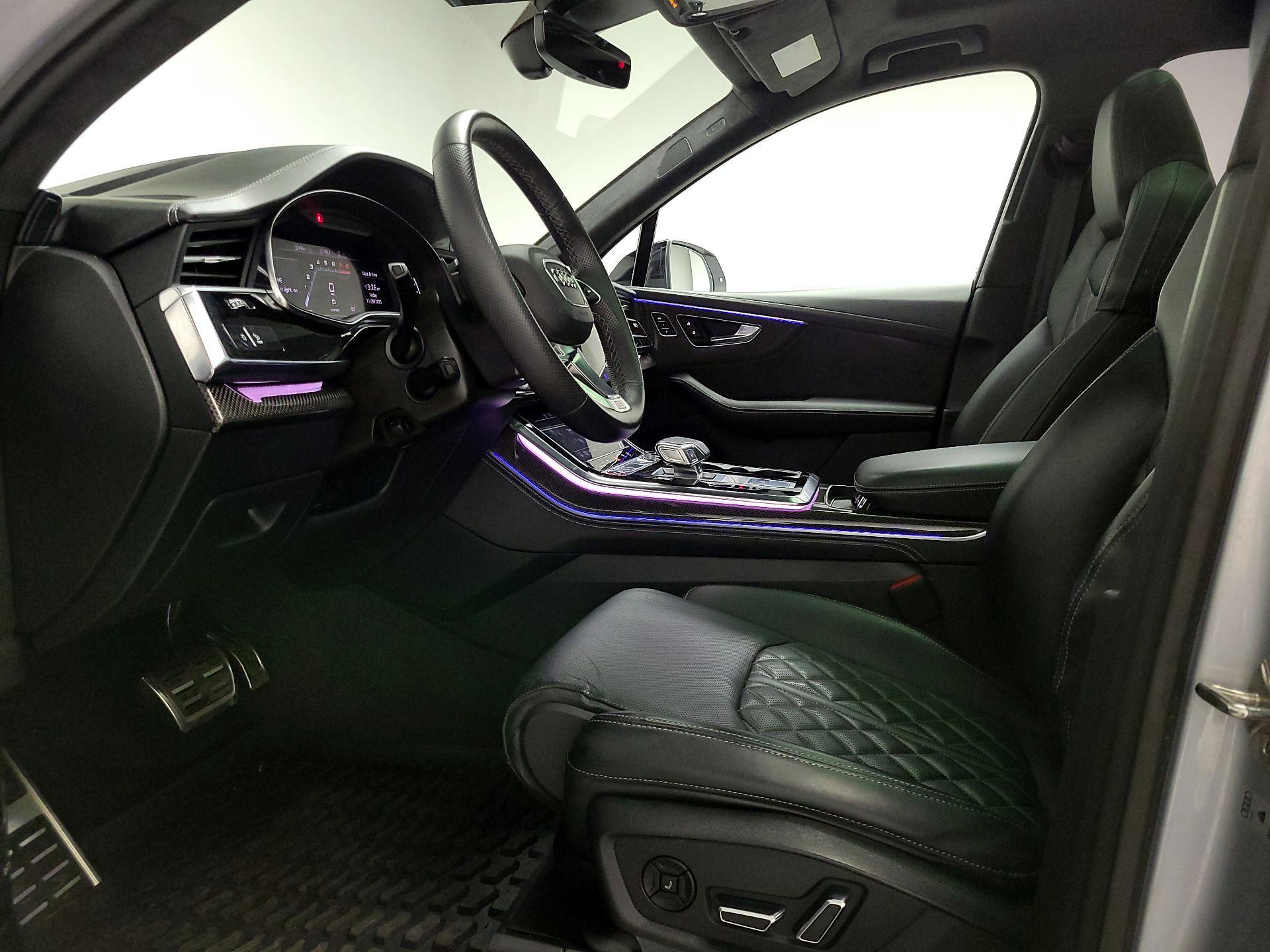 Thumbnail: 2021 Audi SQ7 - 11