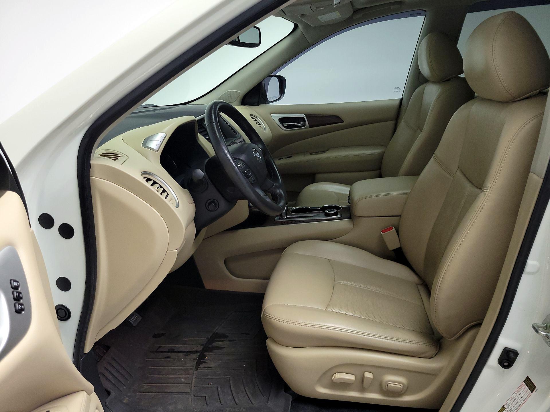 Thumbnail: 2020 Nissan Pathfinder - 11