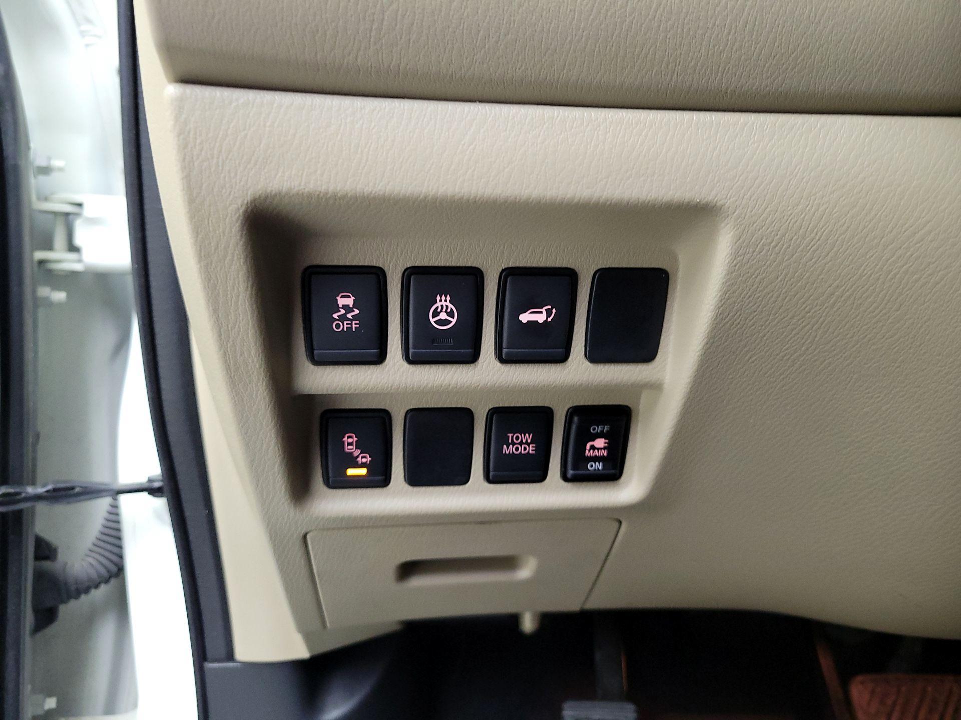 Thumbnail: 2020 Nissan Pathfinder - 13