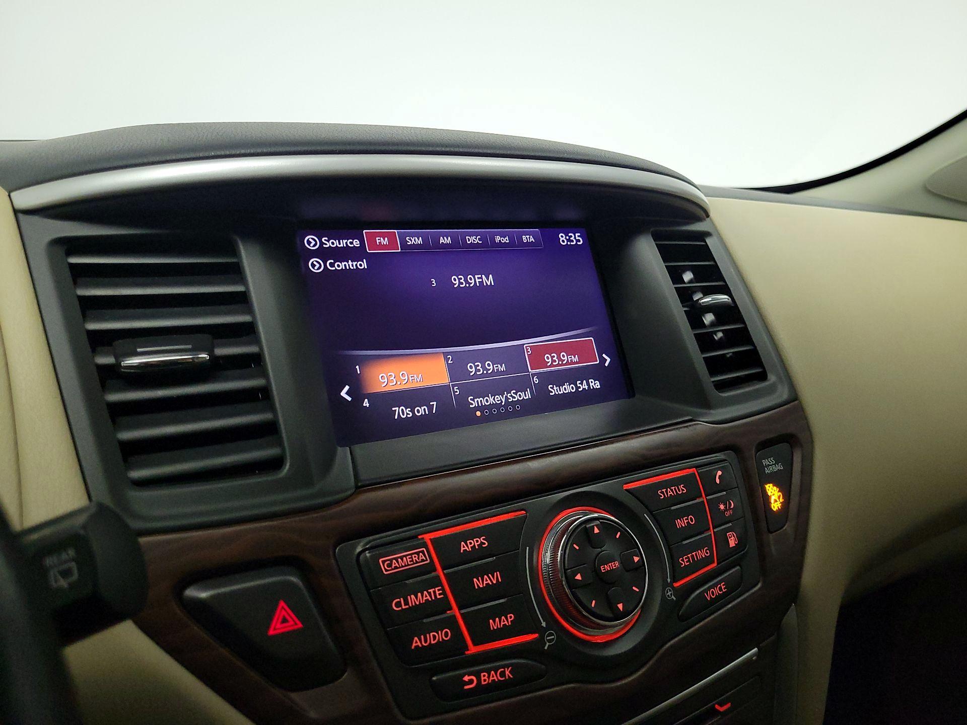 Thumbnail: 2020 Nissan Pathfinder - 16