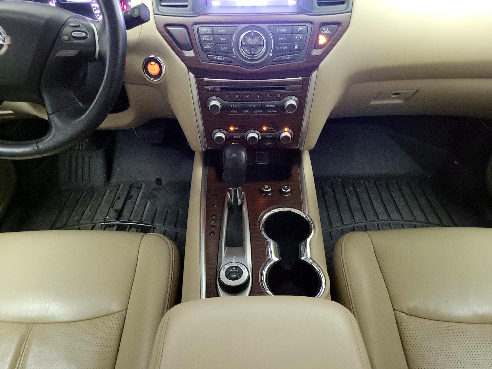 Thumbnail: 2020 Nissan Pathfinder - 18