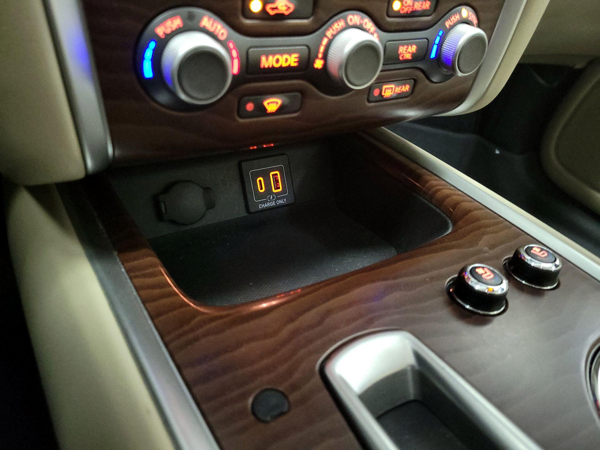 Thumbnail: 2020 Nissan Pathfinder - 19