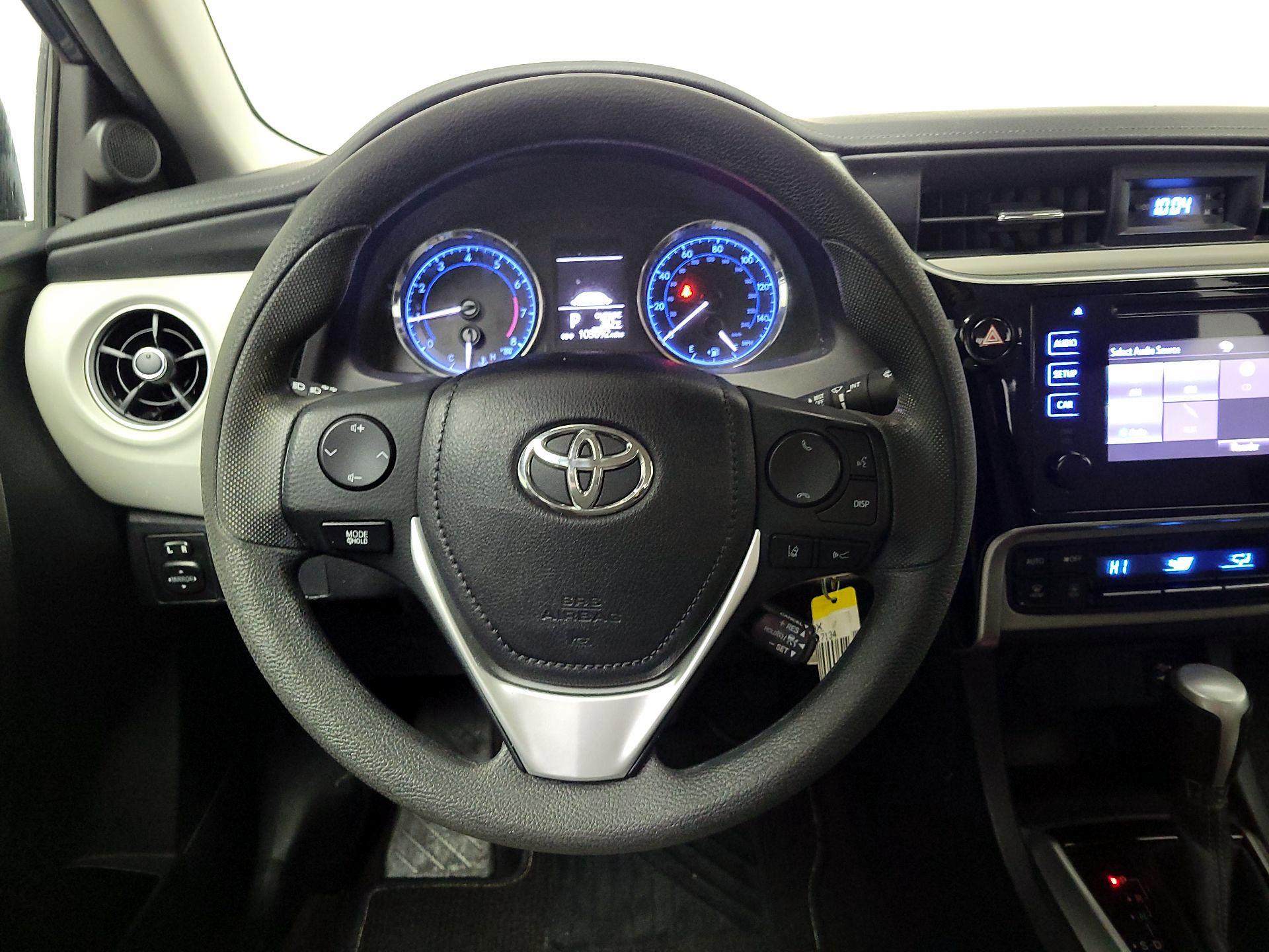 Thumbnail: 2017 Toyota Corolla - 10