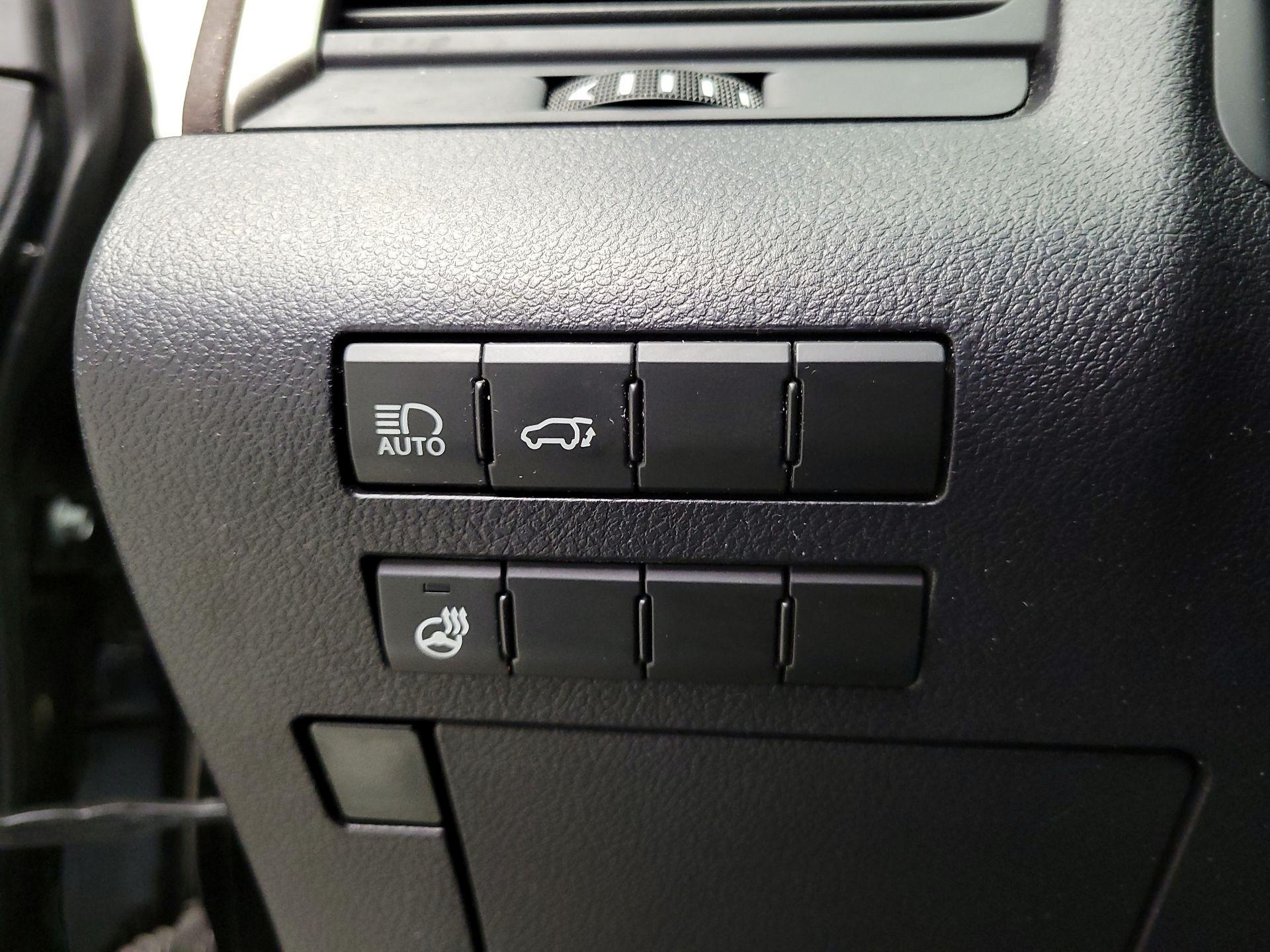 Thumbnail: 2016 Lexus RX - 13