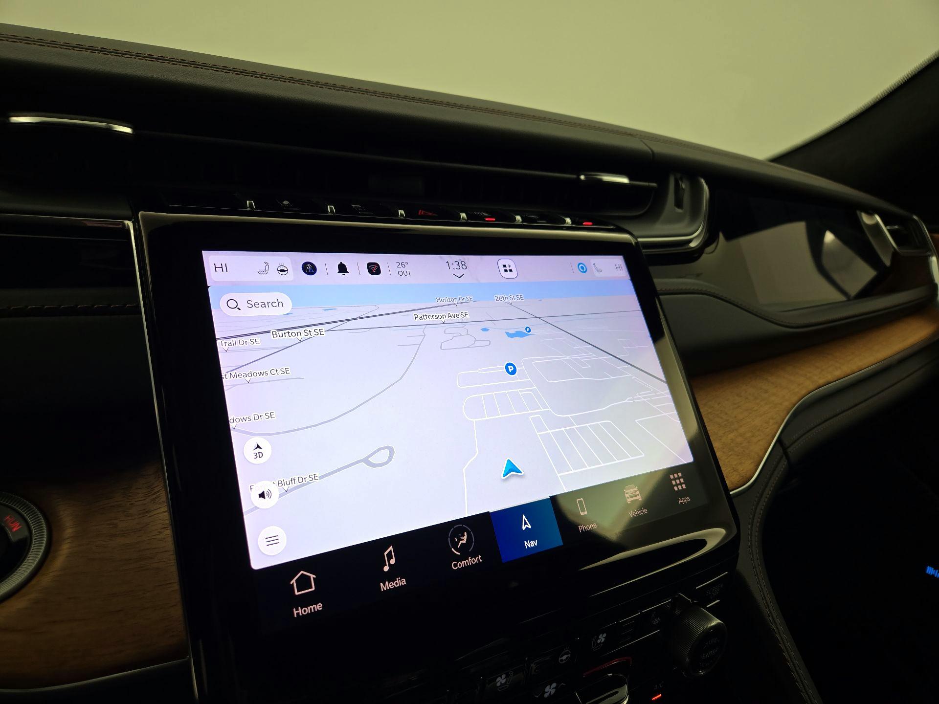 Thumbnail: 2022 Jeep Grand Cherokee - 14